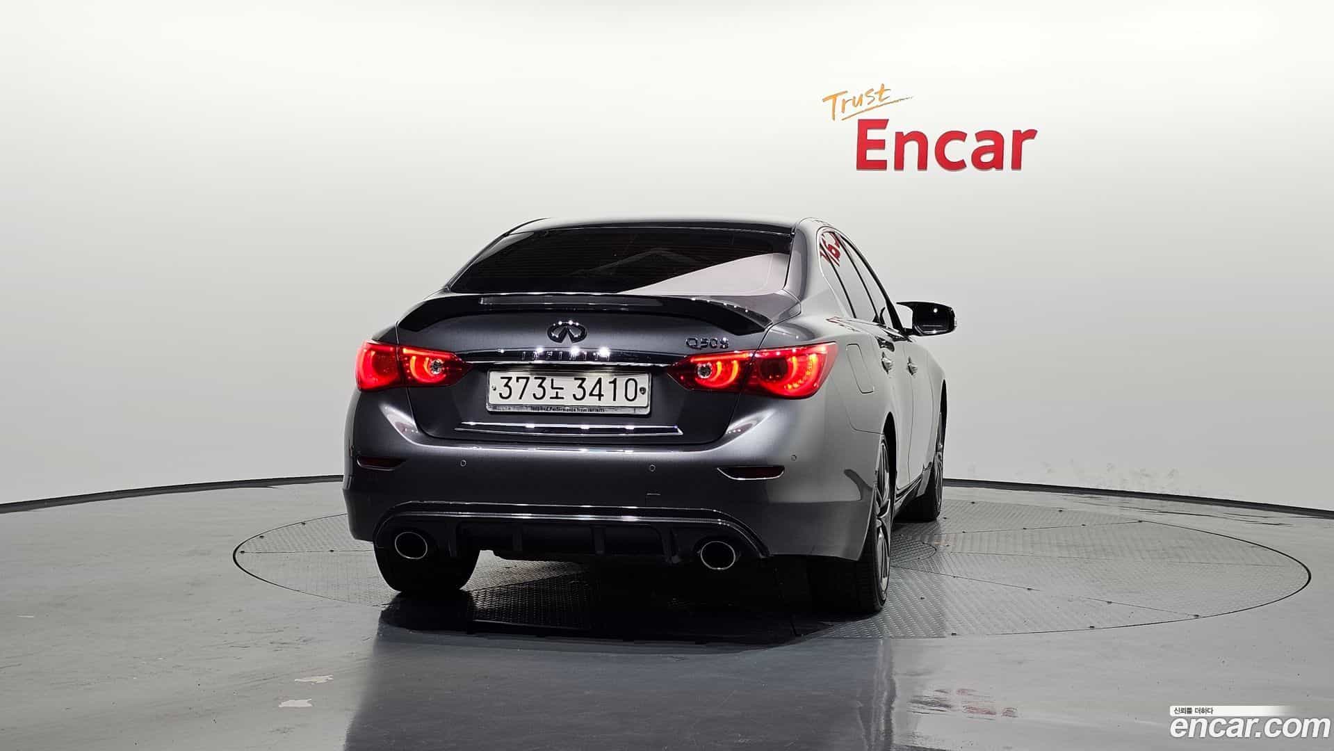 Q50 Infiniti 2016.6-OUTER-004