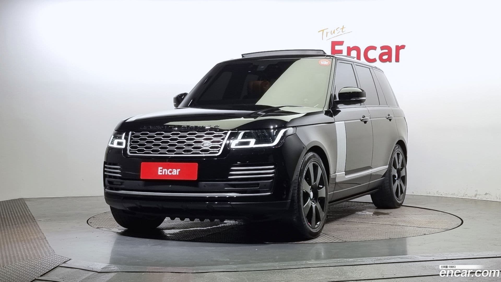 Main__Slider__Photo:Range Rover Land Rover 2016.4-0