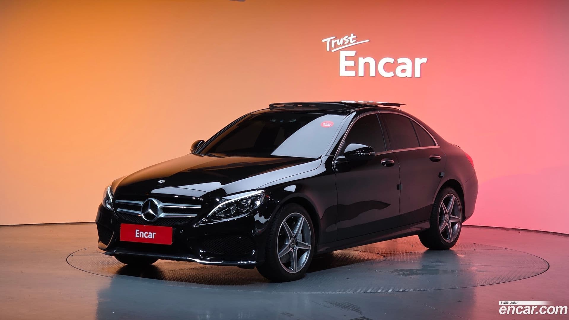 Main__Slider__Photo:C-Class Mercedes-Benz 2018.3-0
