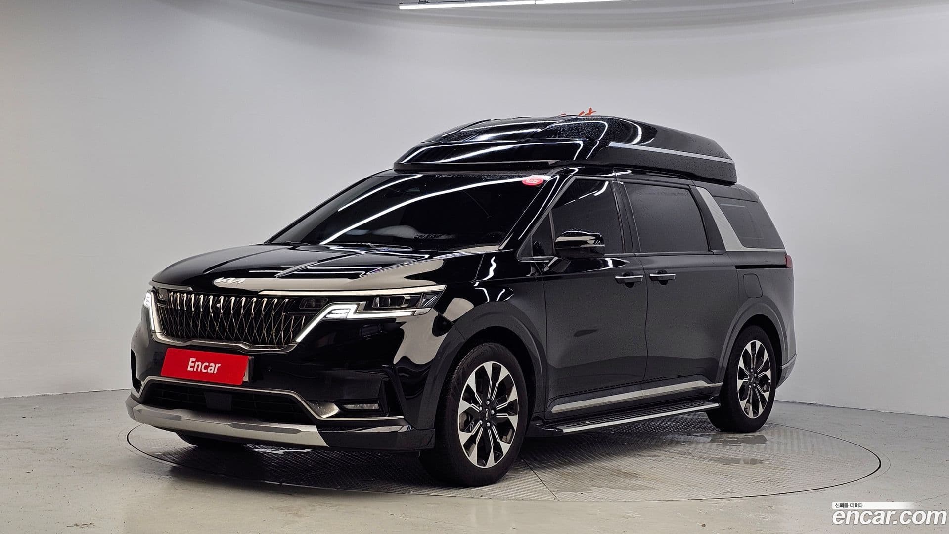 Main__Slider__Photo:Canival Kia 2023.6-0