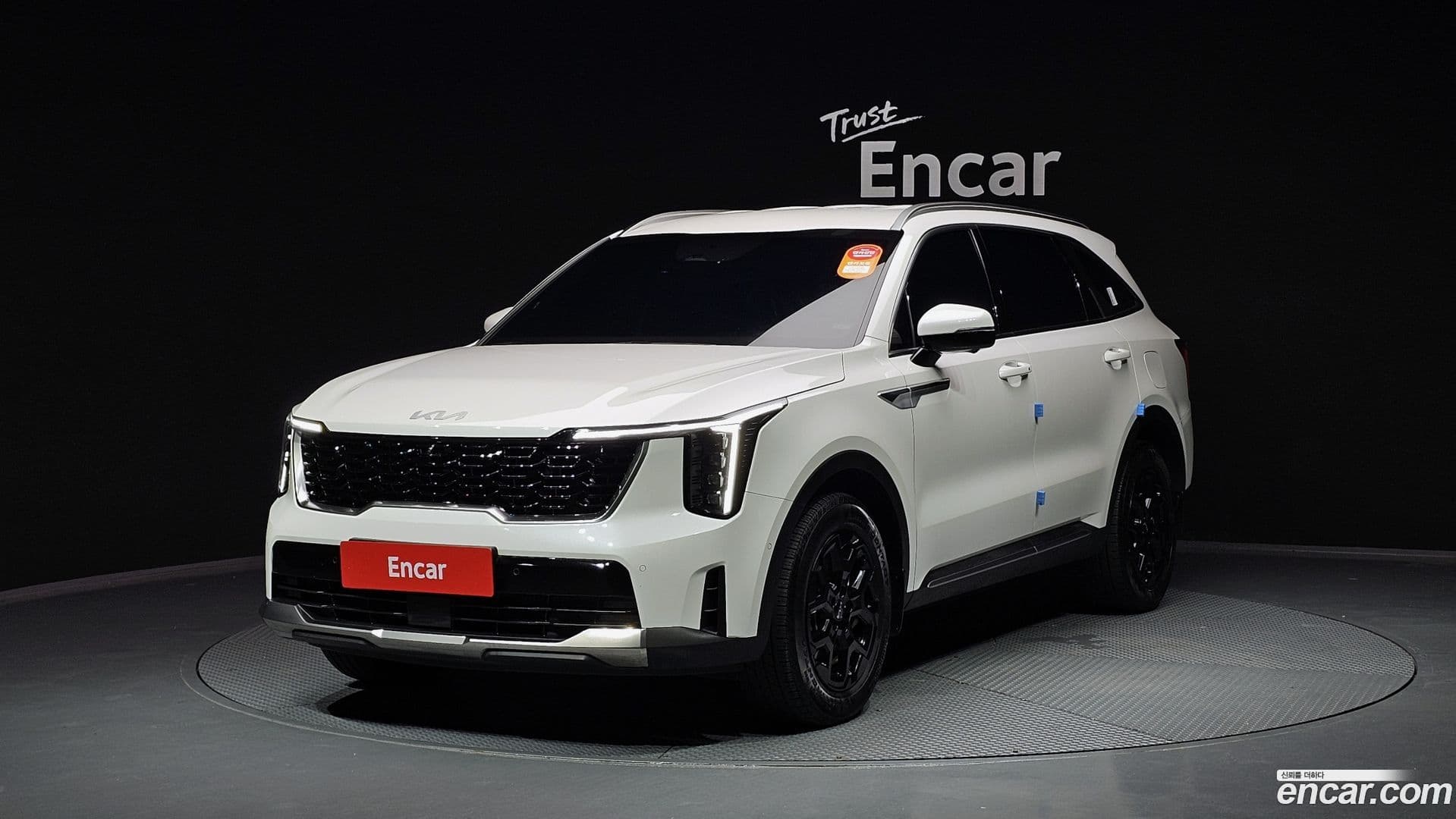 Main__Slider__Photo:Sorento Kia 2023.8-0