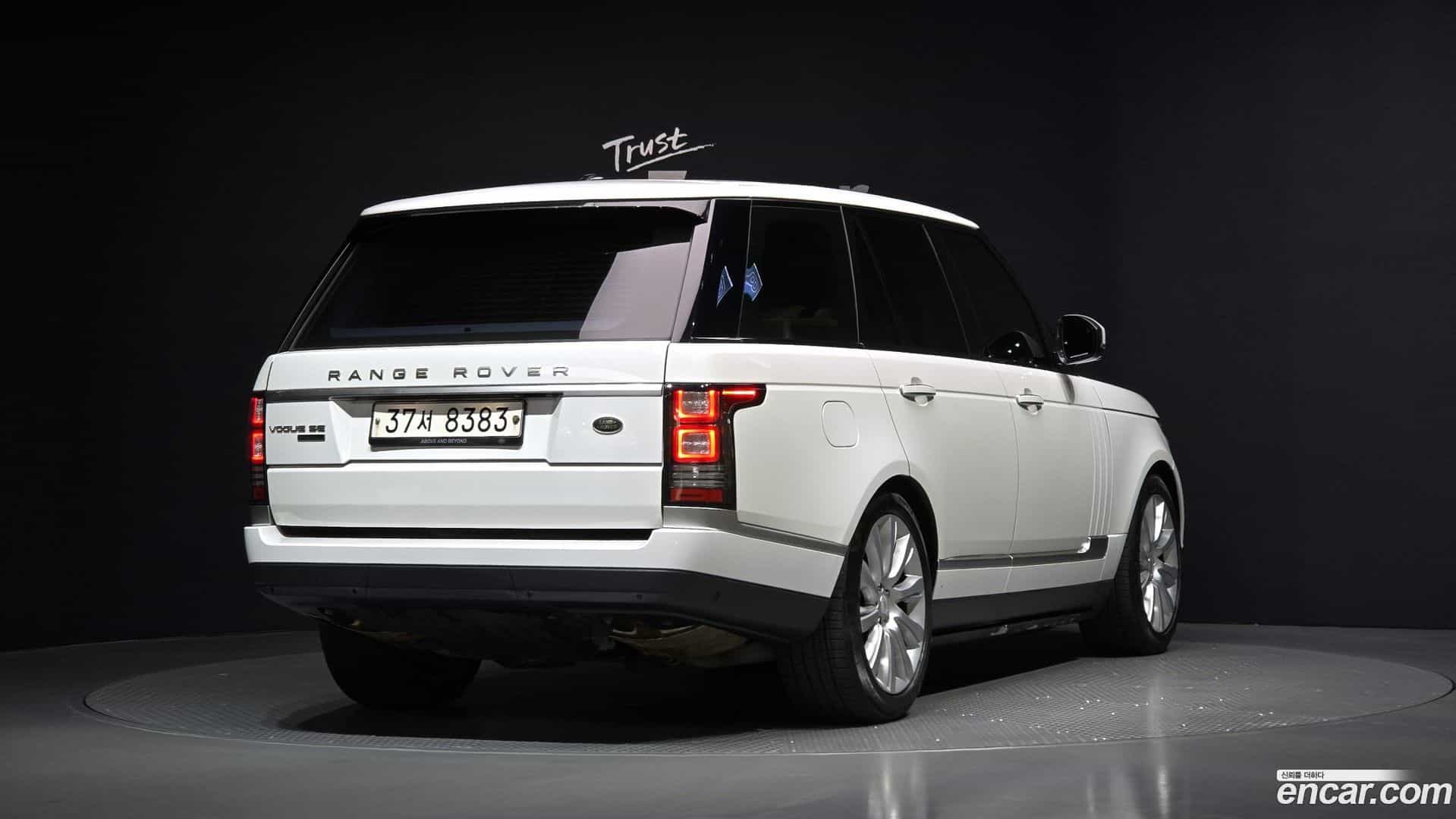 Range Rover Land Rover 2014.11-OUTER-002