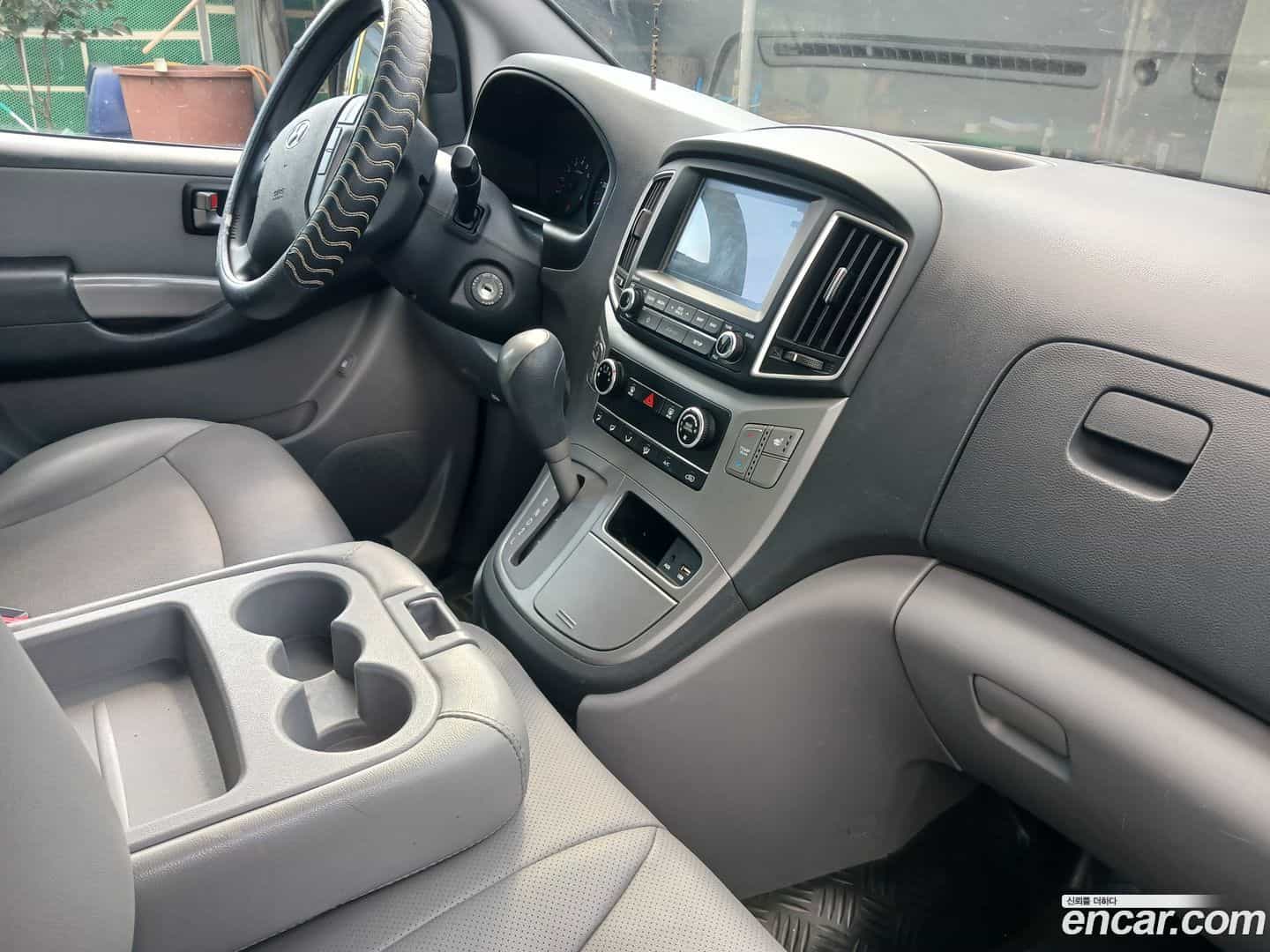 Starex Hyundai 2019.3-OPTION-017