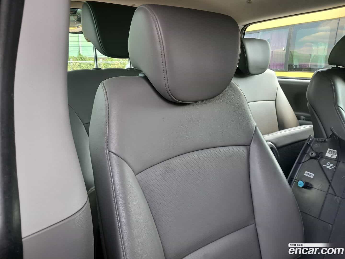 Starex Hyundai 2019.3-OPTION-018