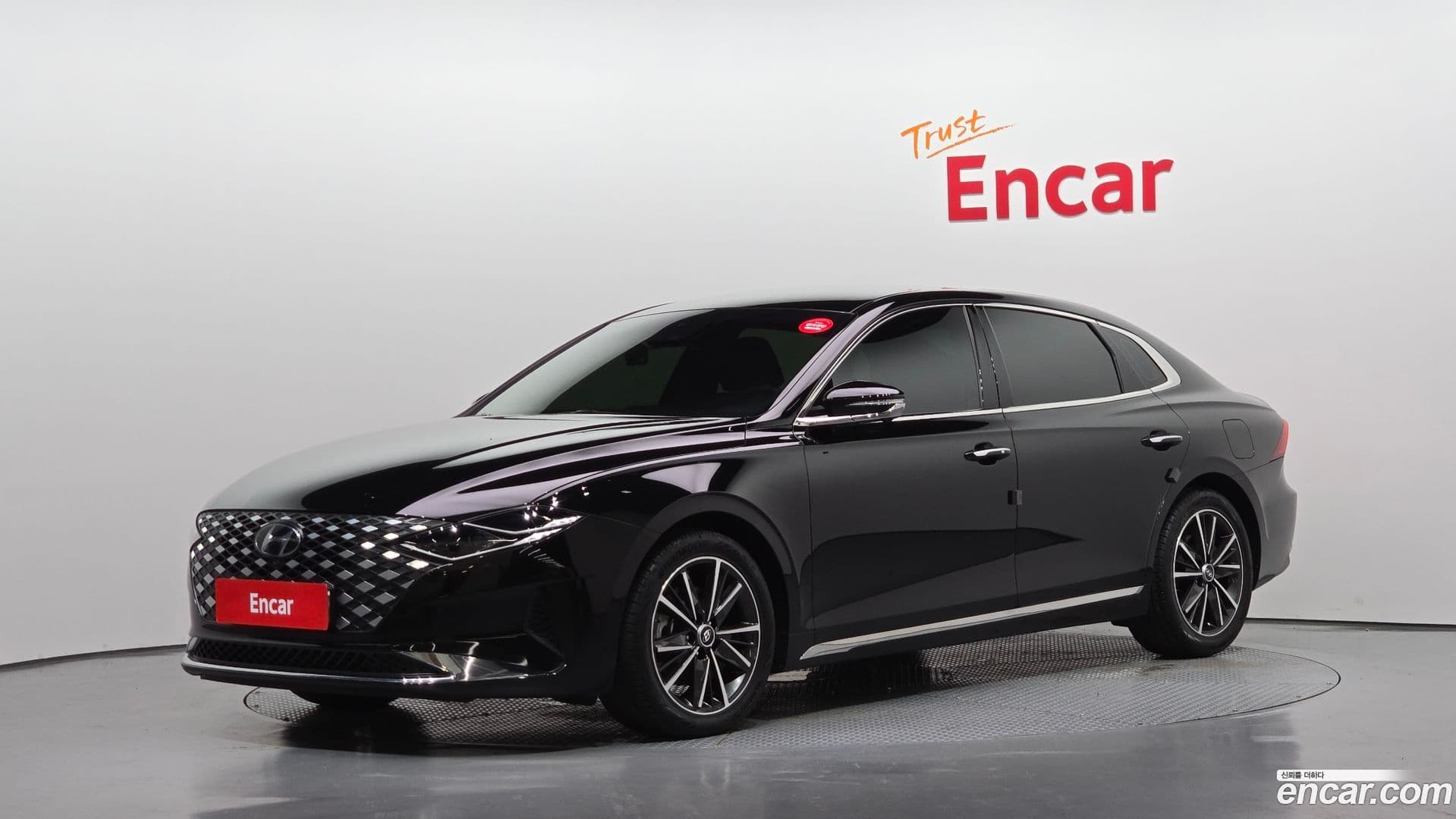 Main__Slider__Photo:Grandeur Hyundai 2022.6-0