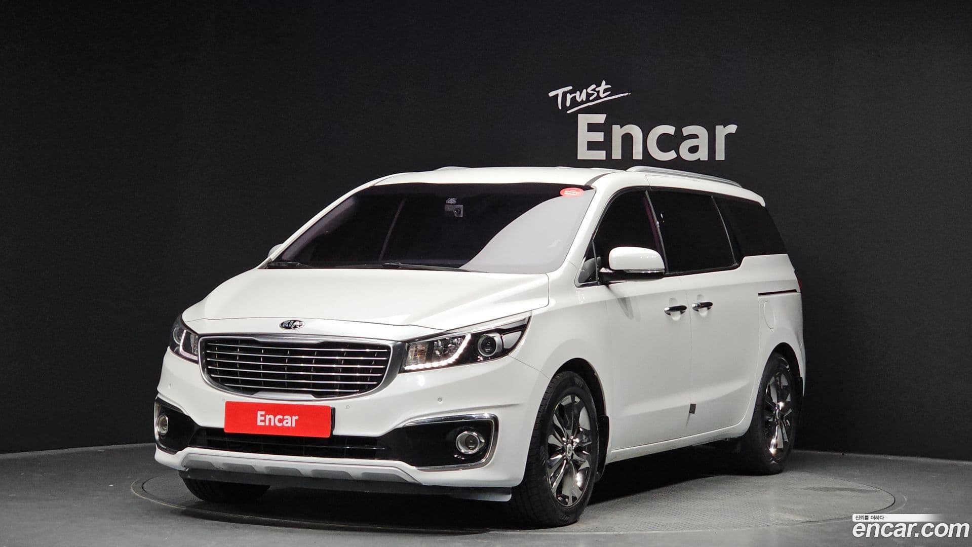 Main__Slider__Photo:Canival Kia 2015.6-0