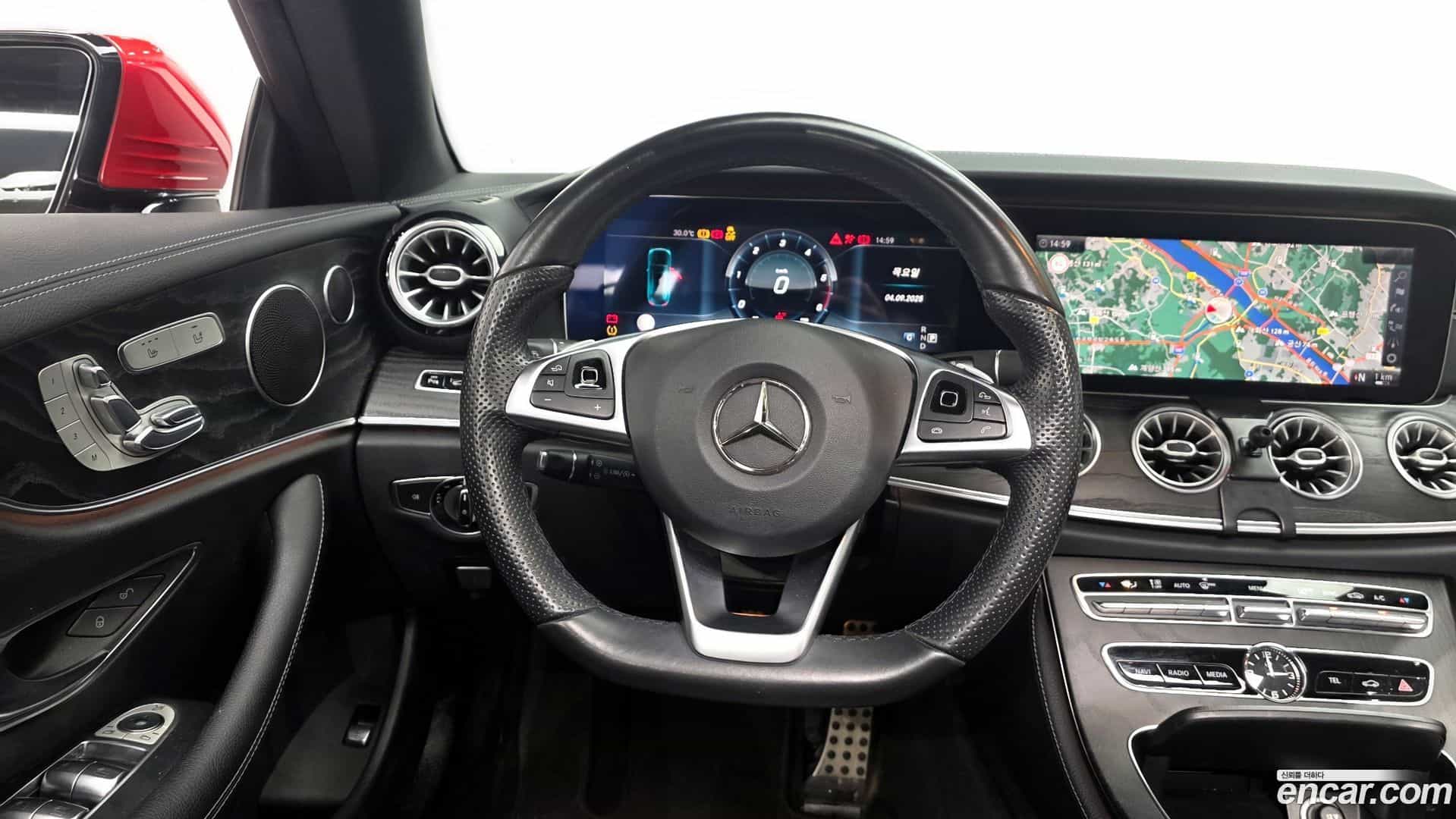 E-Class Mercedes-Benz 2017.7-OPTION-017