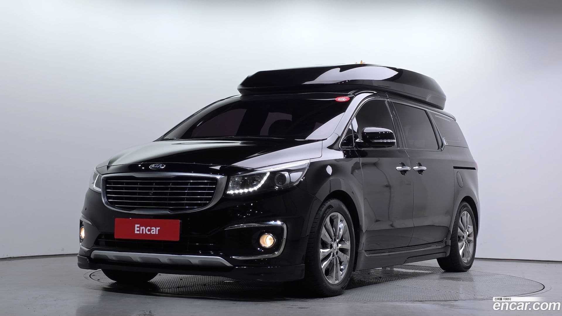 Main__Slider__Photo:Canival Kia 2017.8-0