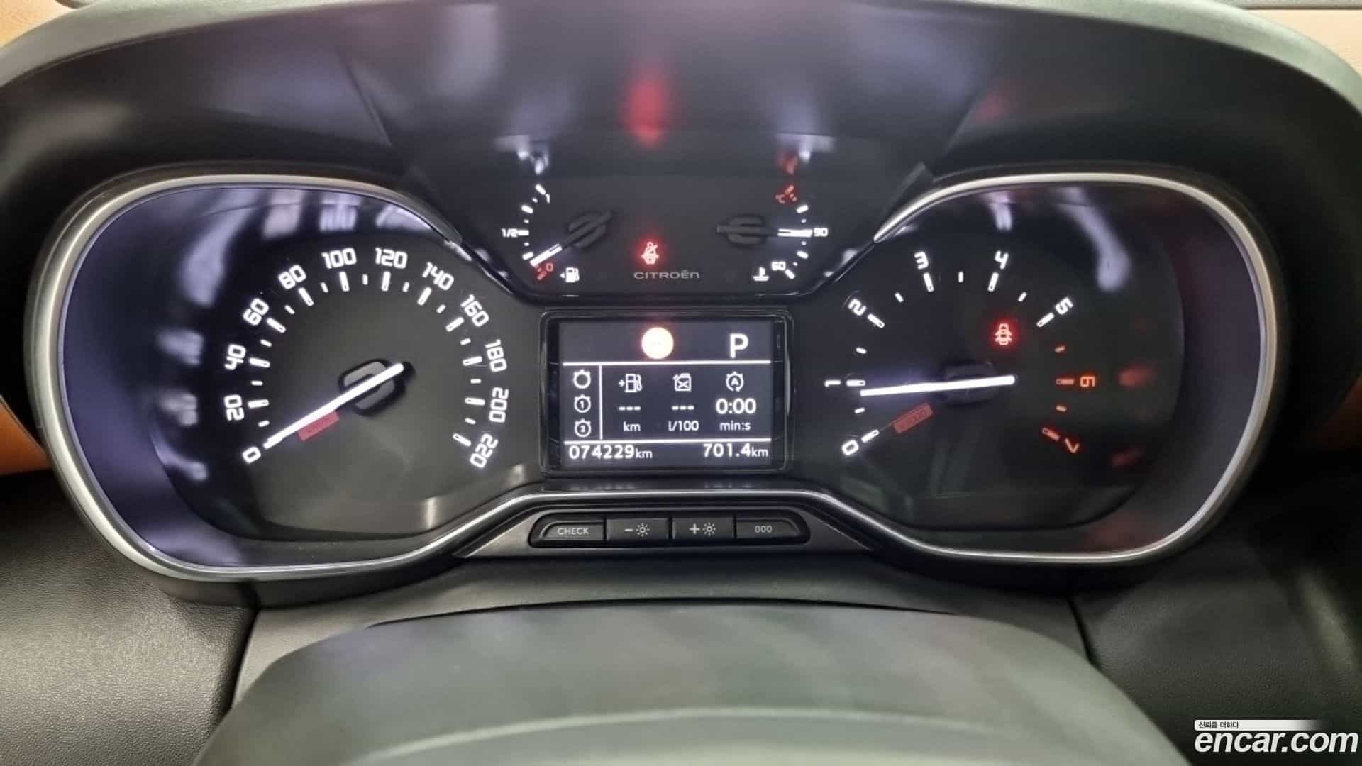 C3 Aircross Citroën / DS 2021.9-INNER-008