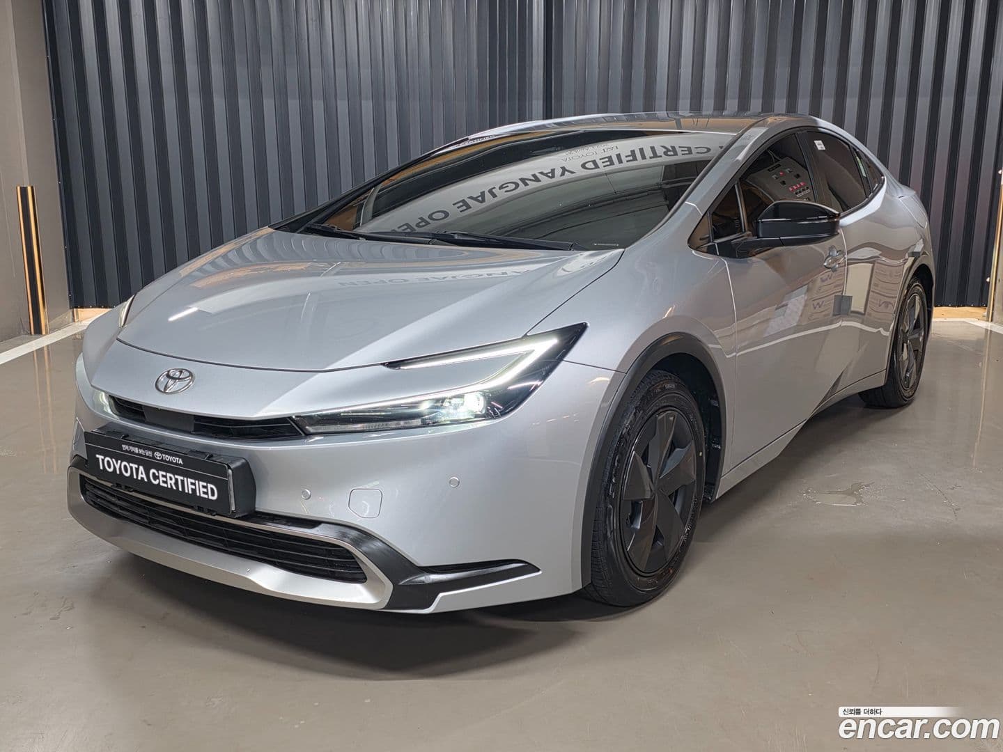 Main__Slider__Photo:Prius Toyota 2023.11-0