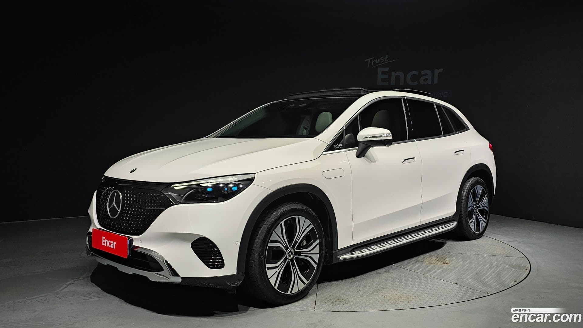 Main__Slider__Photo:EQE Mercedes-Benz 2024.11-0
