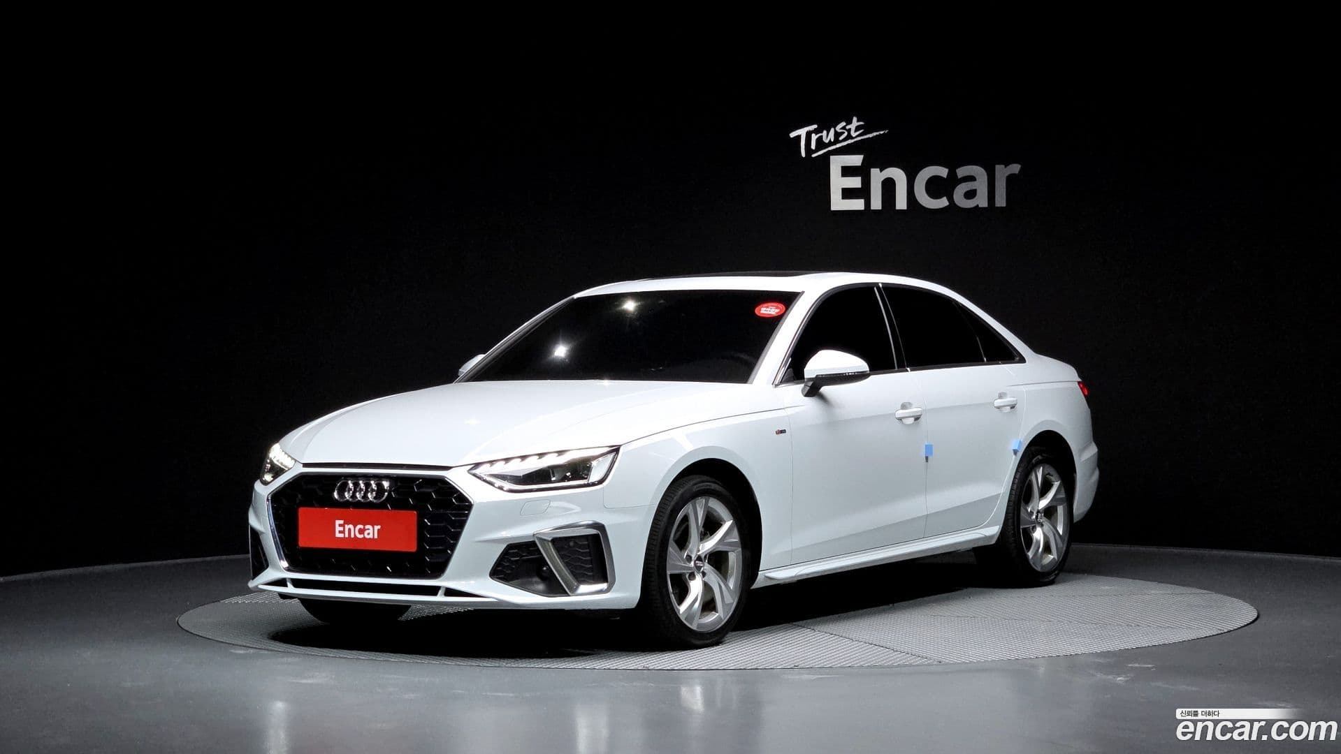 Main__Slider__Photo:A4 Audi 2021.11-0