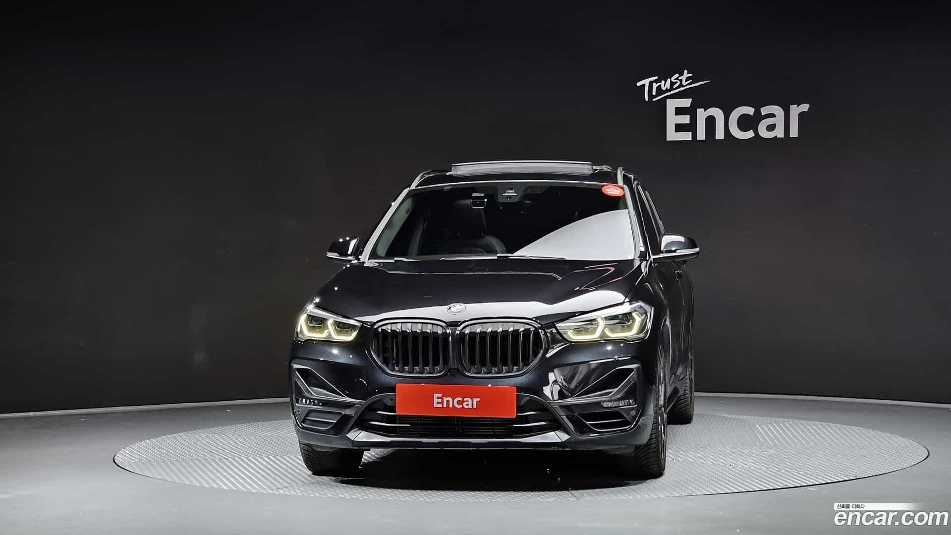 X1 BMW 2021.0-OUTER-003