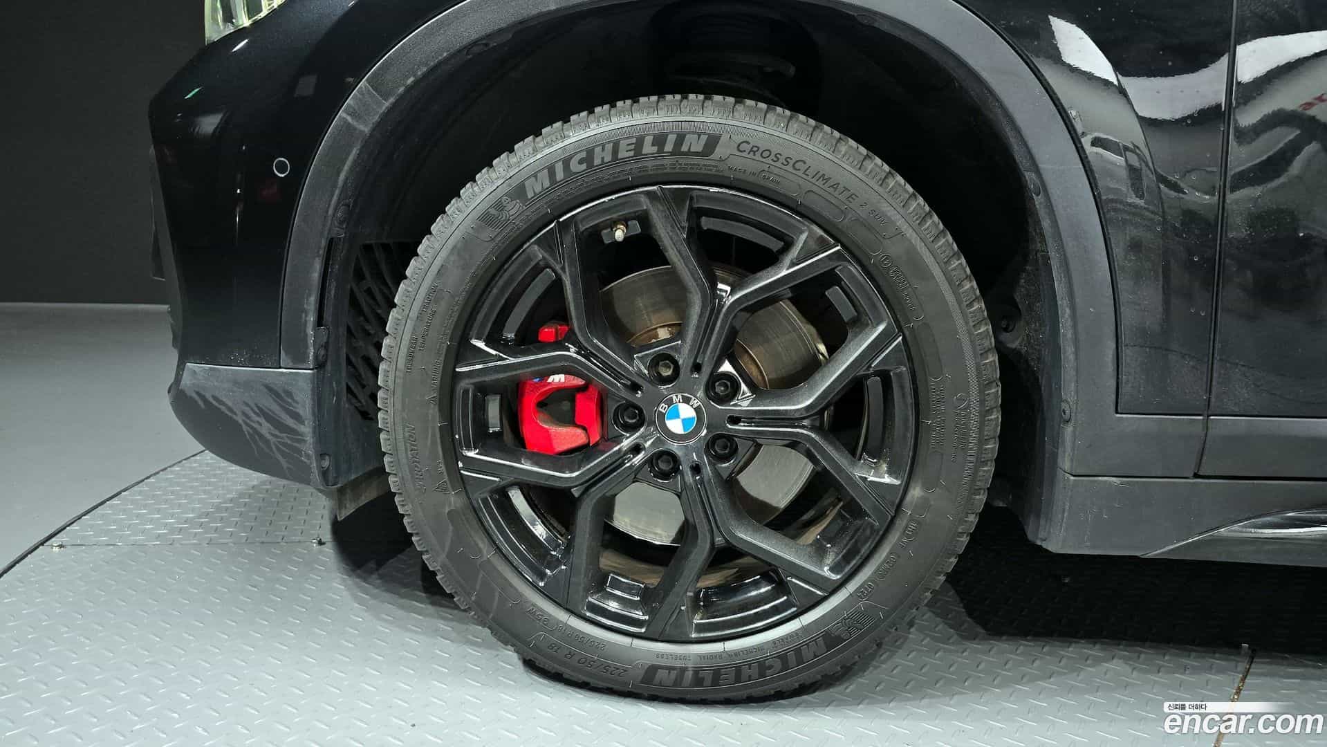 X1 BMW 2021.0-OUTER-005