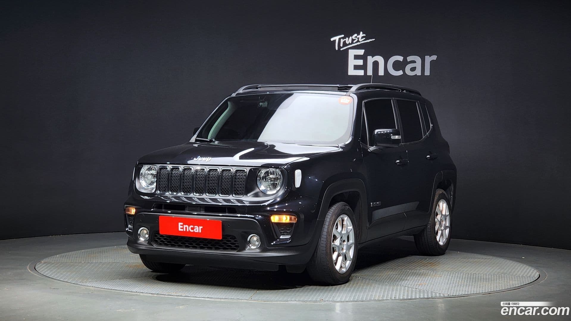 Main__Slider__Photo:Renegade Jeep 2021.5-0