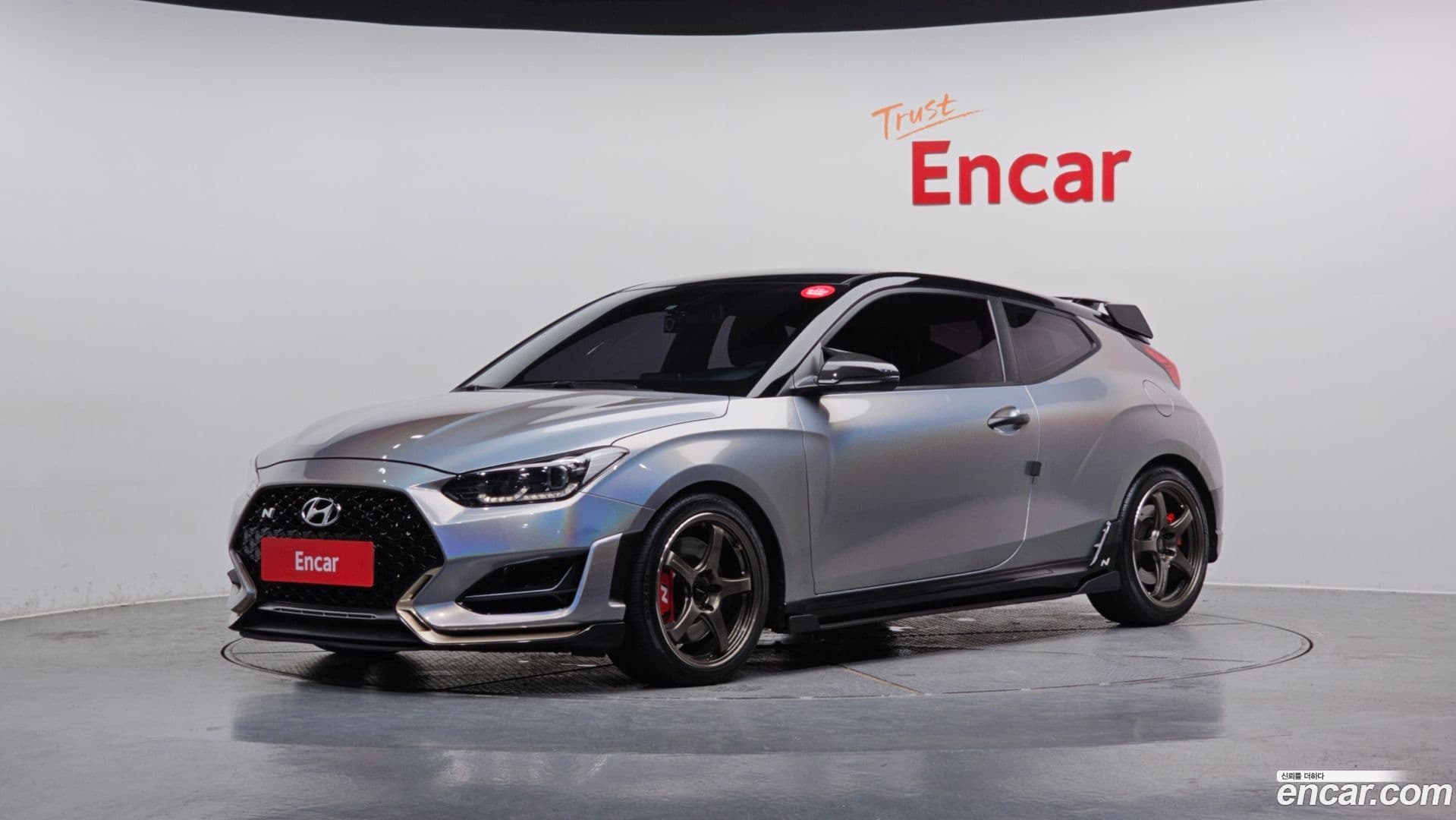 Main__Slider__Photo:Veloster Hyundai 2018.7-0