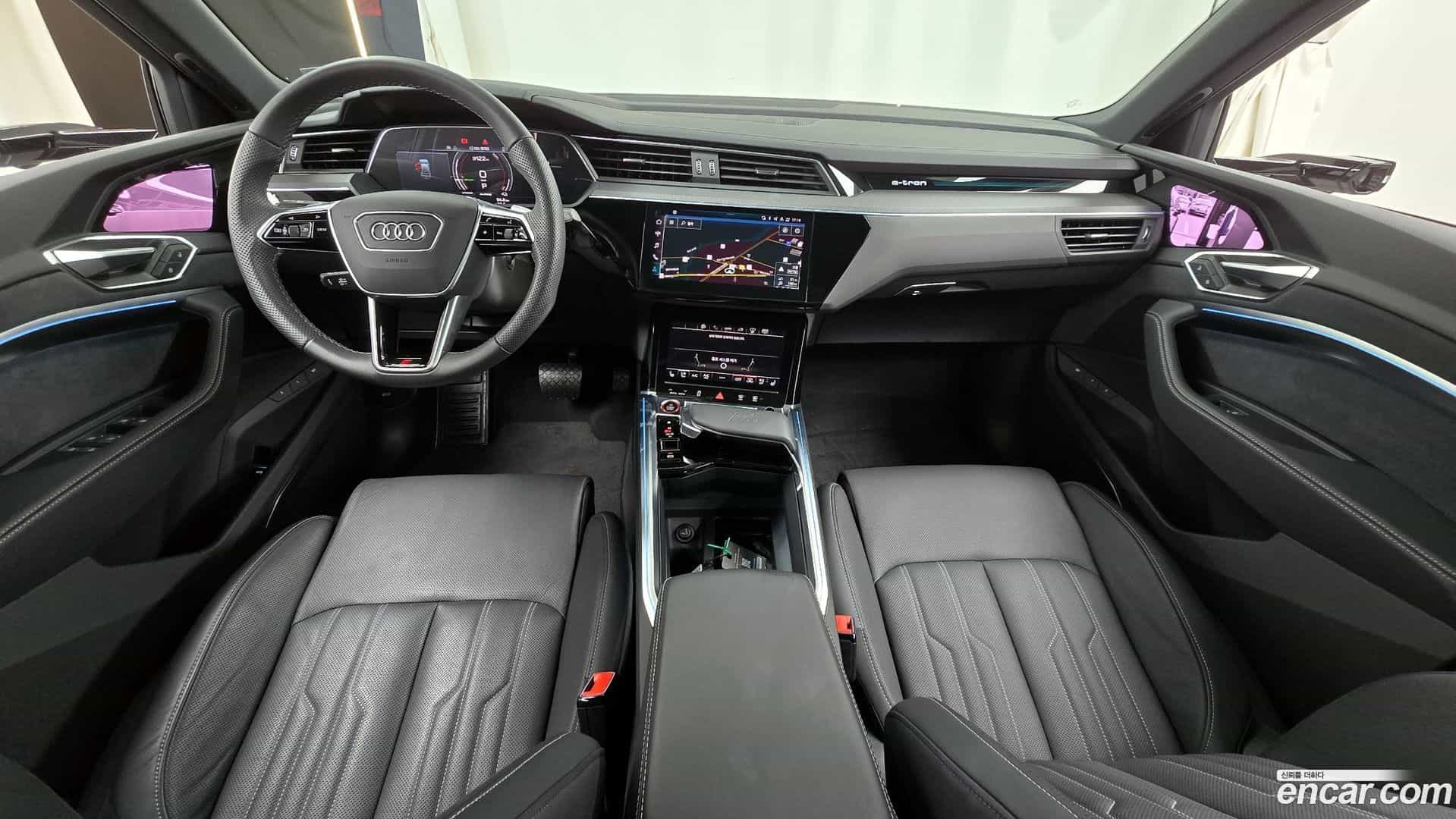 e-tron Audi 2023.11-INNER-007