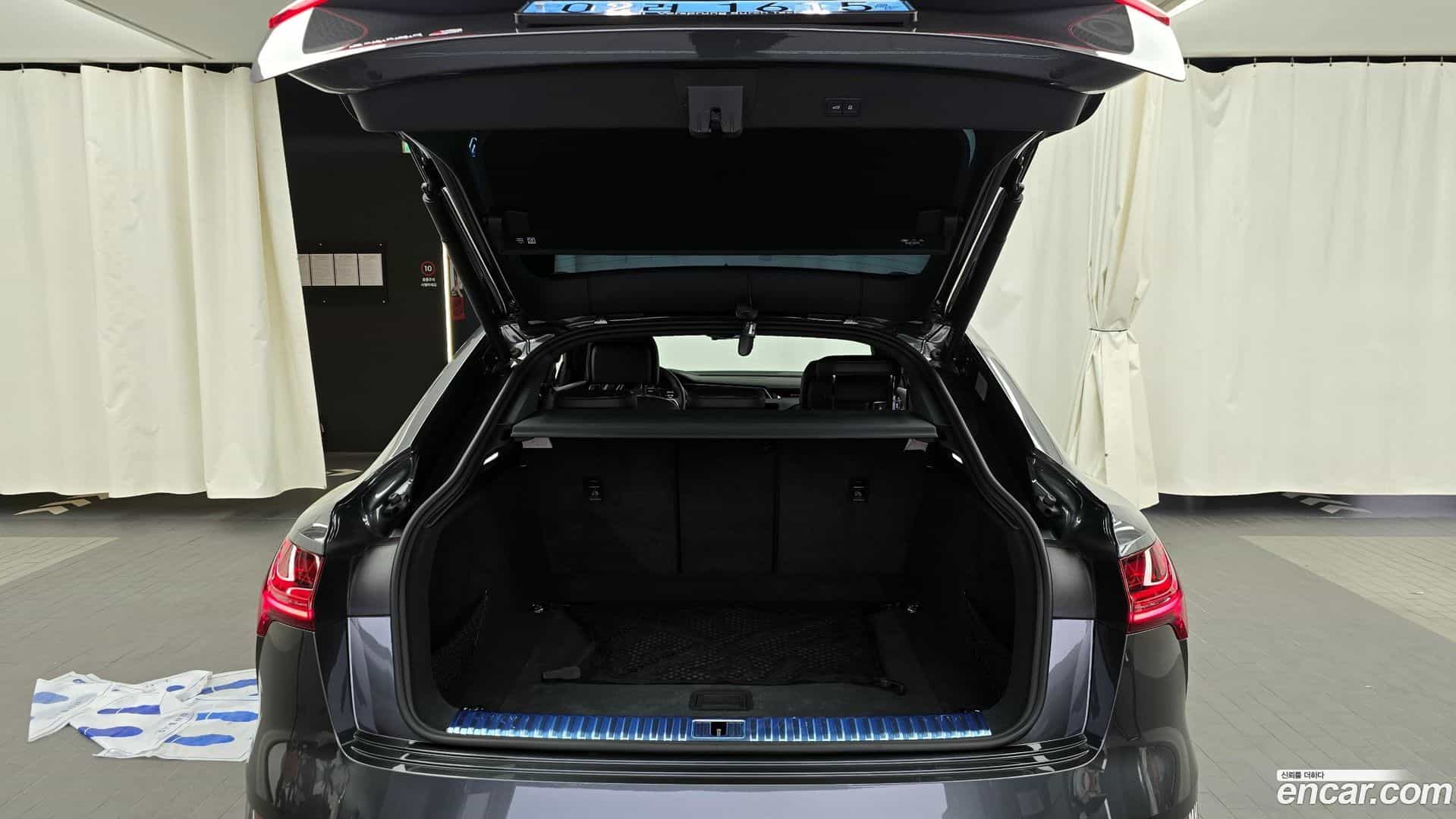 e-tron Audi 2023.11-OPTION-024
