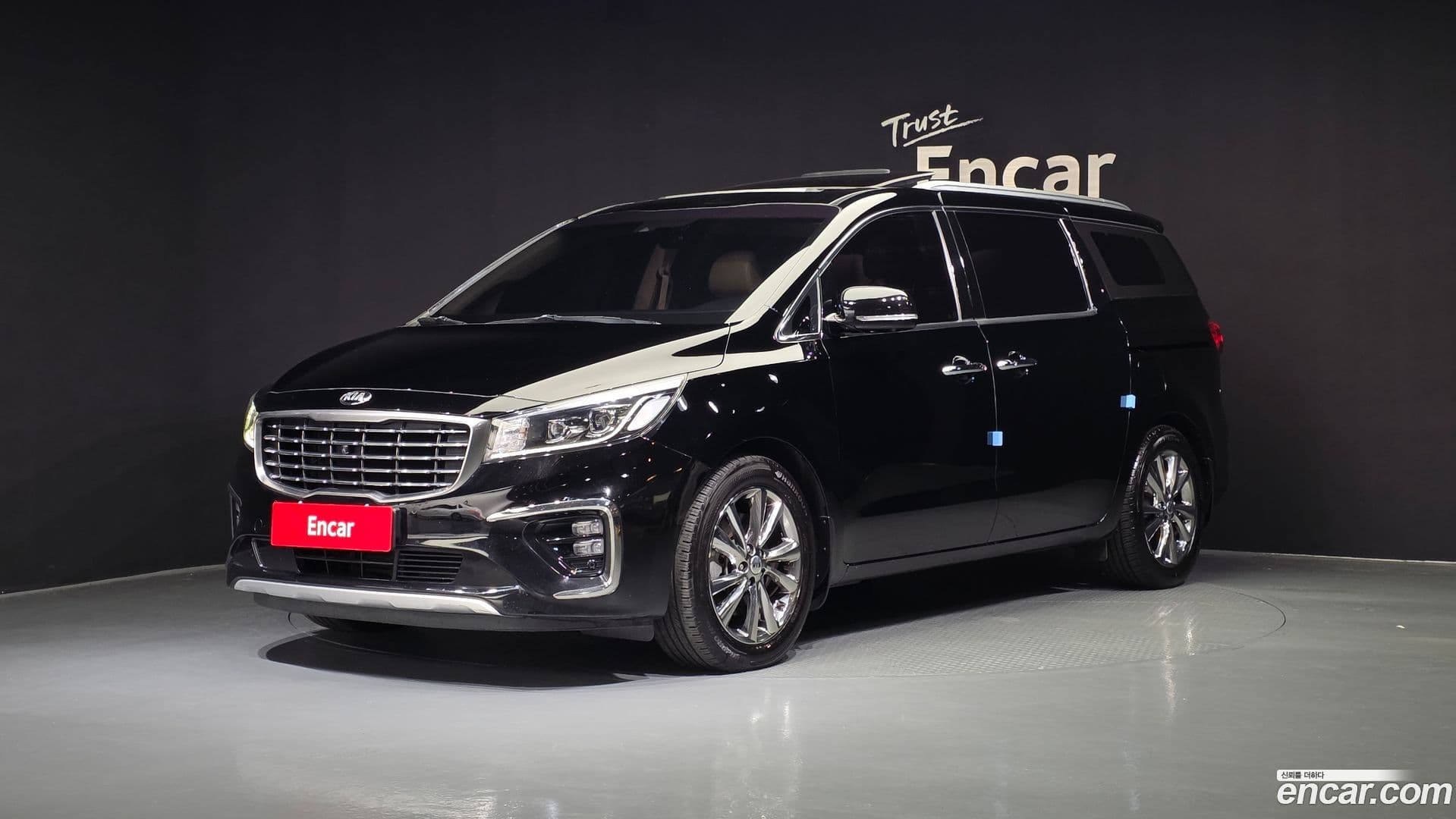 Main__Slider__Photo:Canival Kia 2020.0-0