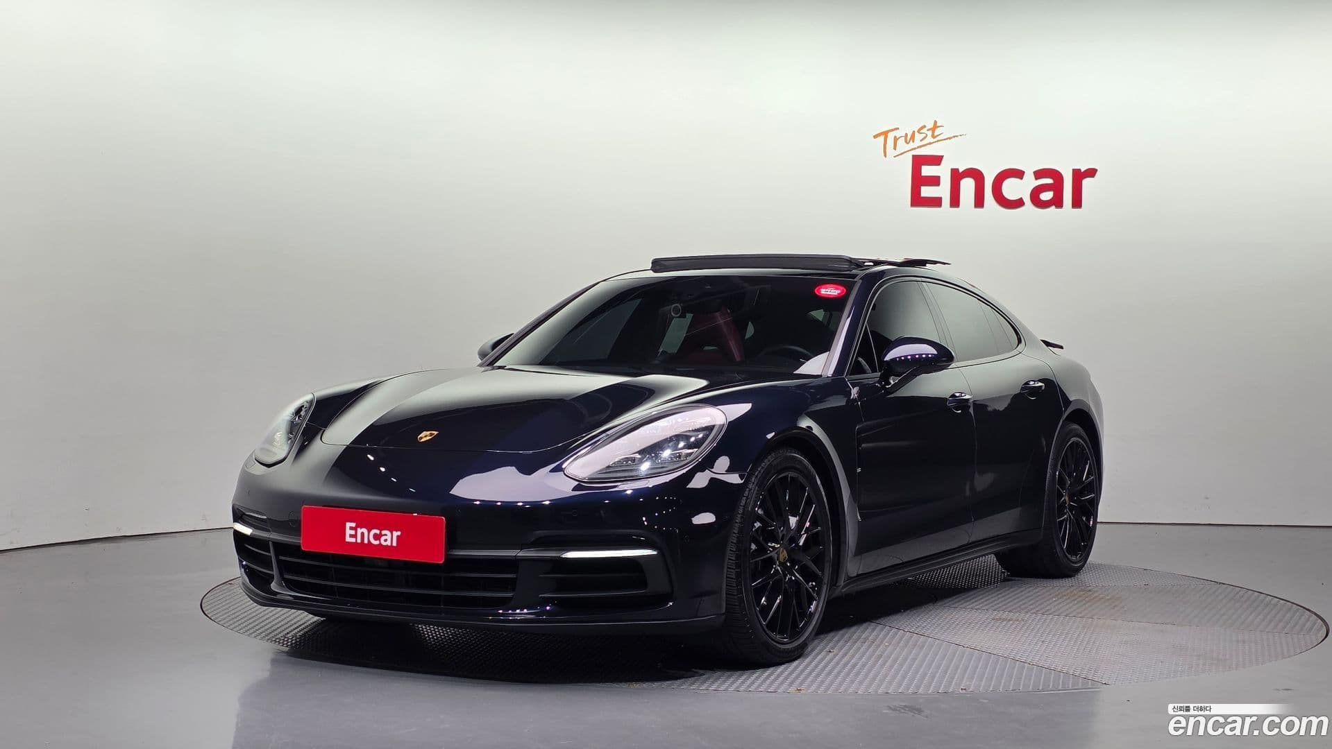 Main__Slider__Photo:Panamera Porsche 2018.10-0