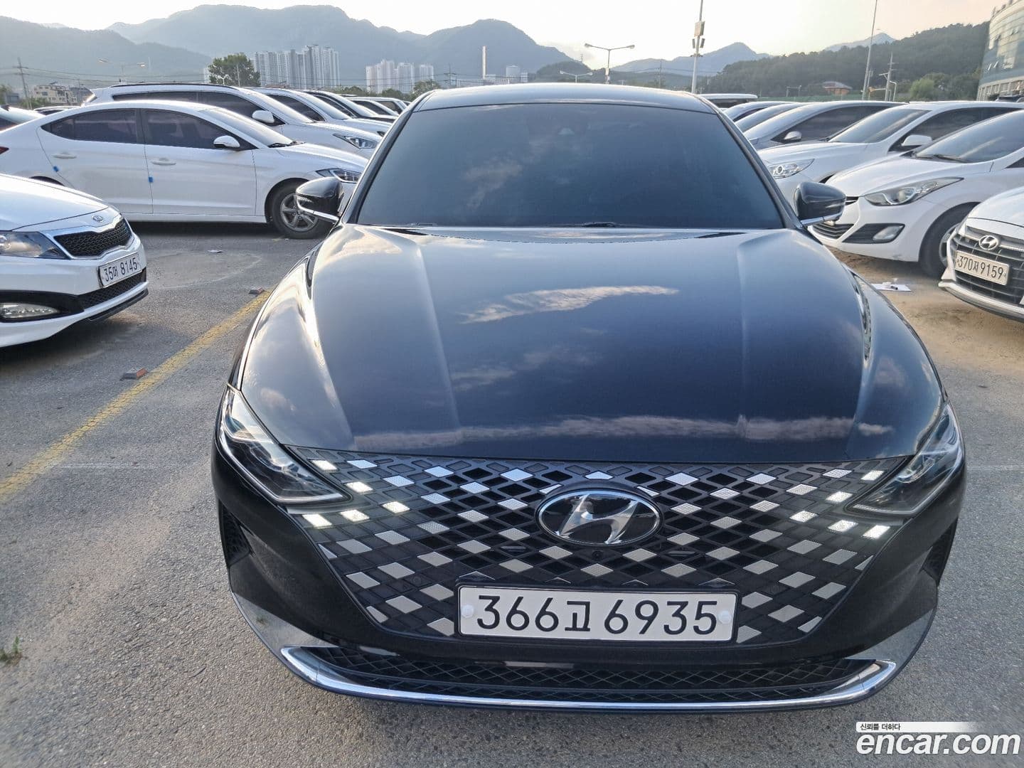 Main__Slider__Photo:Grandeur Hyundai 2022.3-0