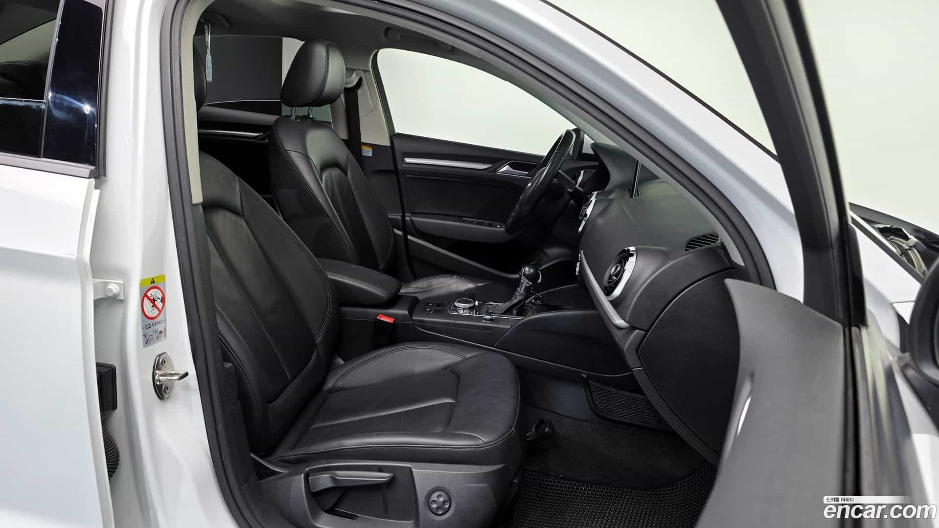 A3 Audi 2015.11-INNER-010