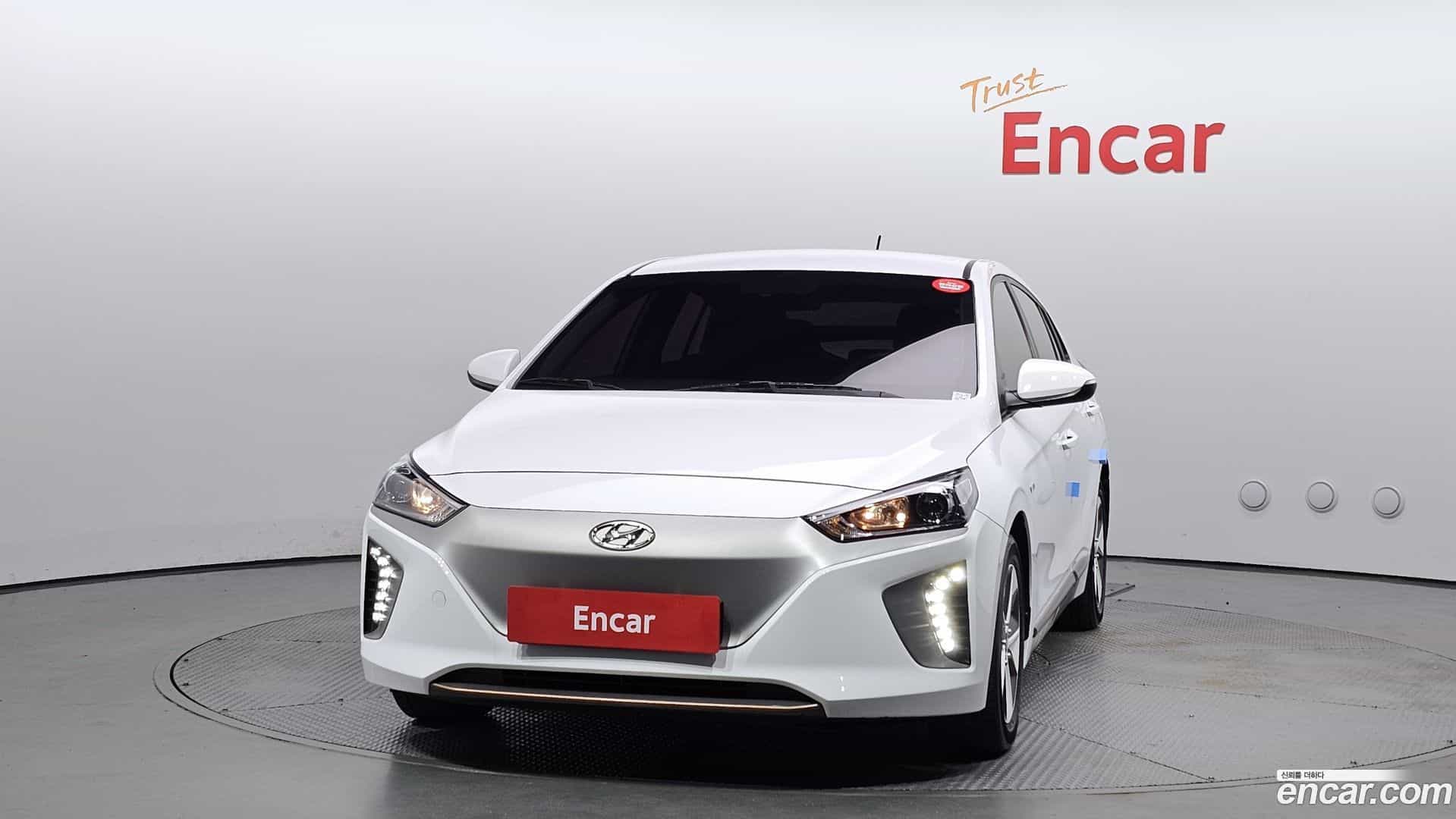 Ioniq Hyundai 2017.11-OUTER-003