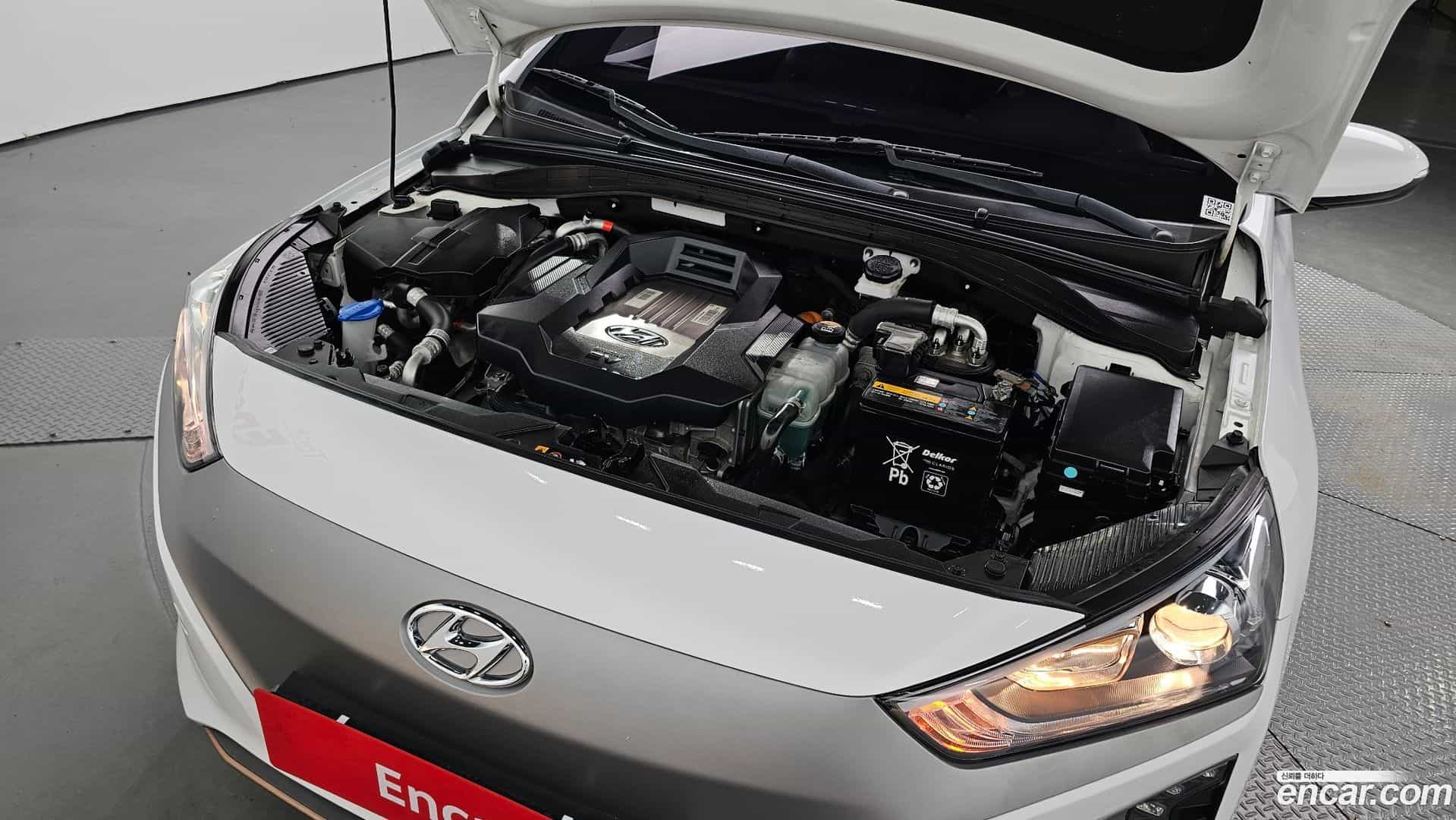 Ioniq Hyundai 2017.11-INNER-006