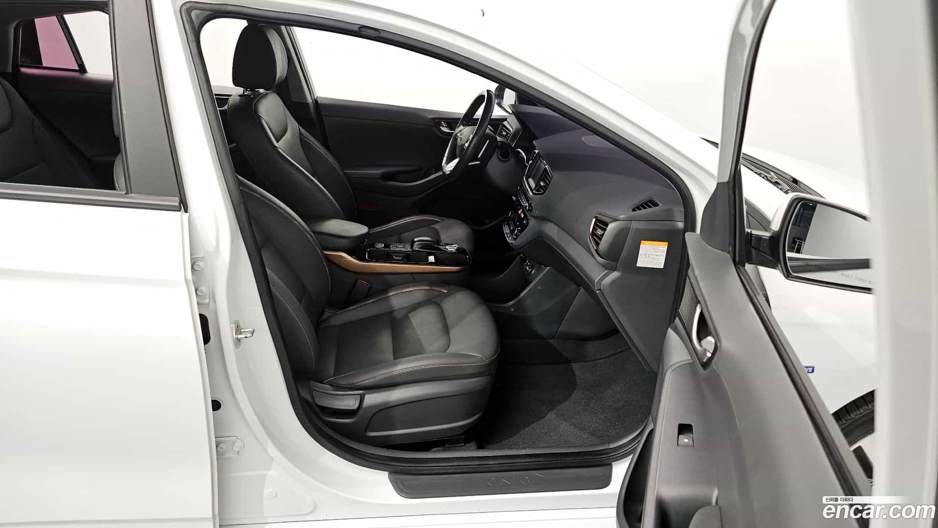 Ioniq Hyundai 2017.11-OPTION-016
