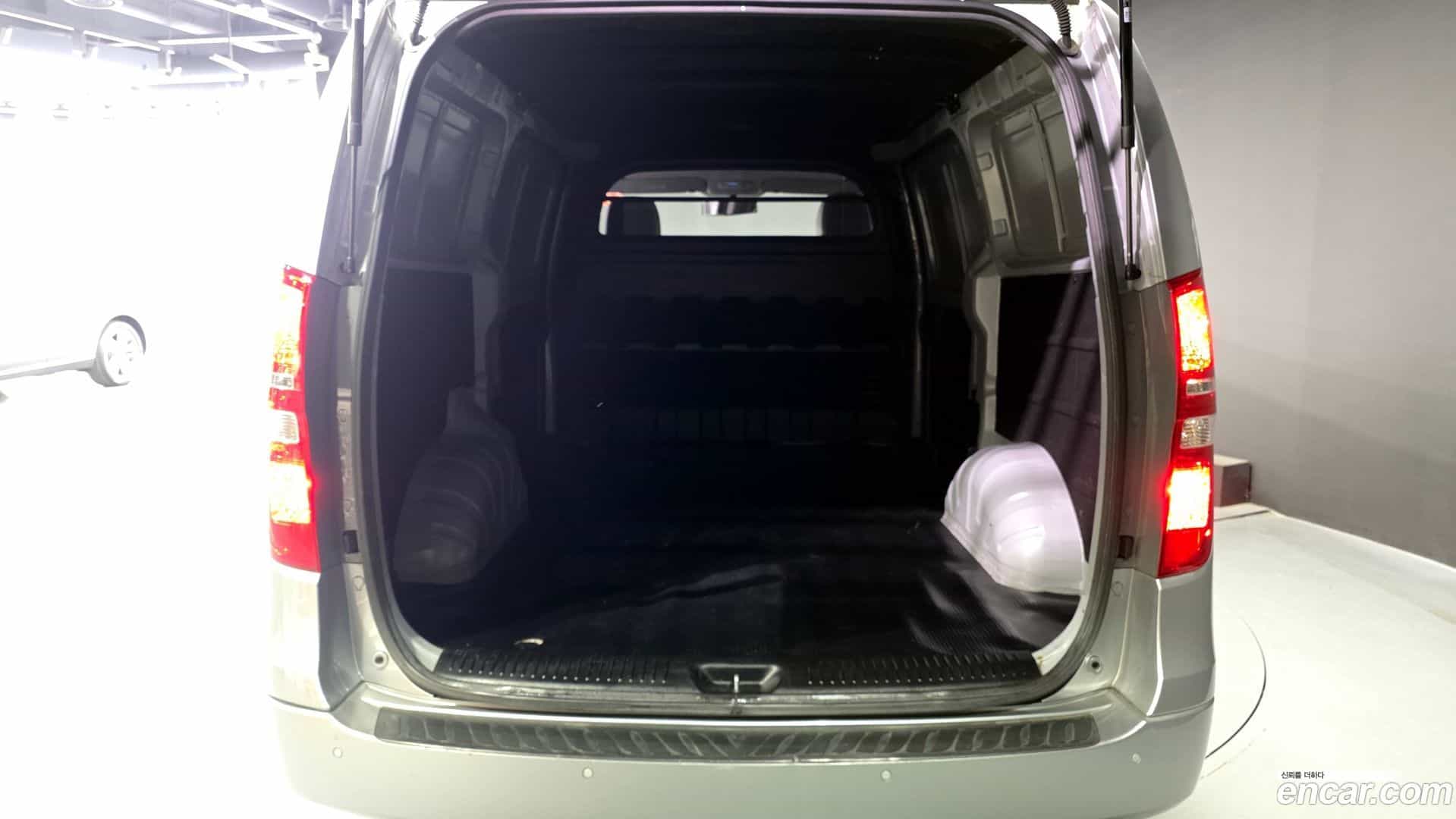 Starex Hyundai 2018.9-OPTION-016