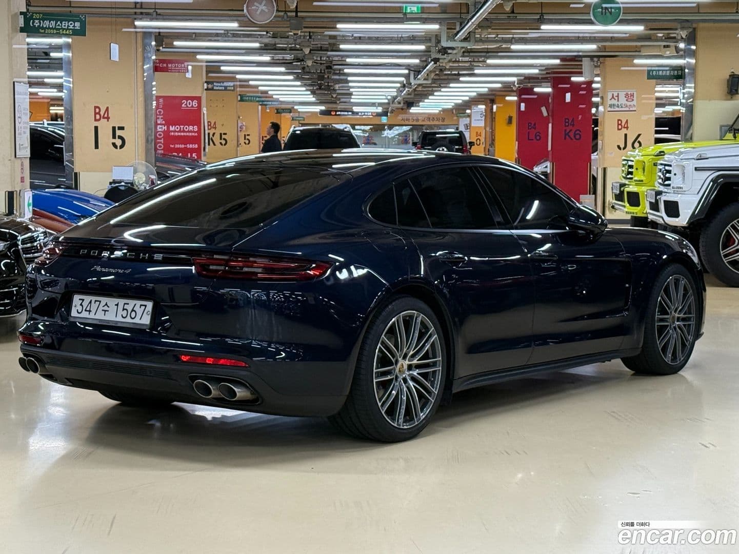 Main__Slider__Photo:Panamera Porsche 2018.2-0