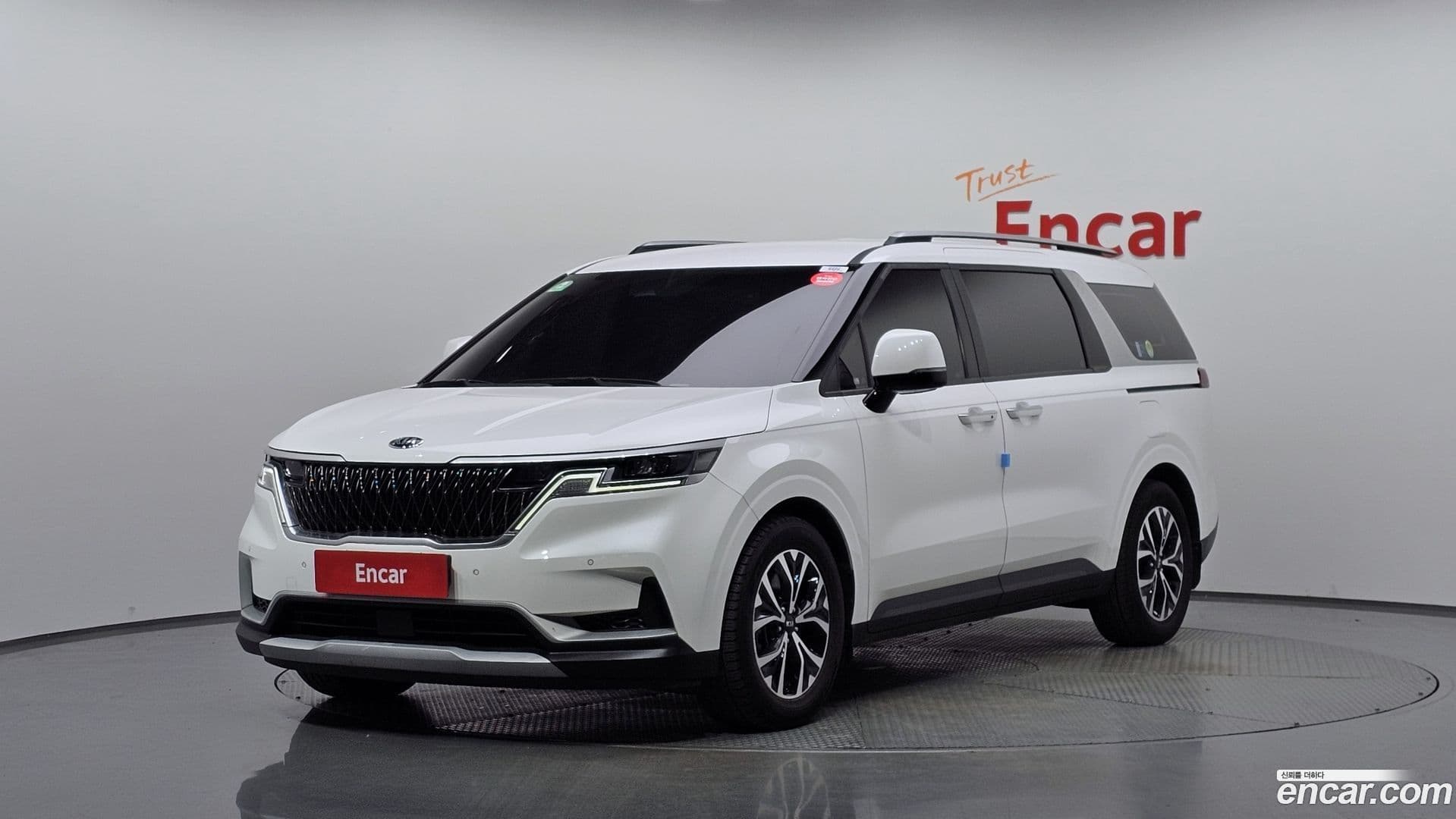 Main__Slider__Photo:Canival Kia 2021.6-0