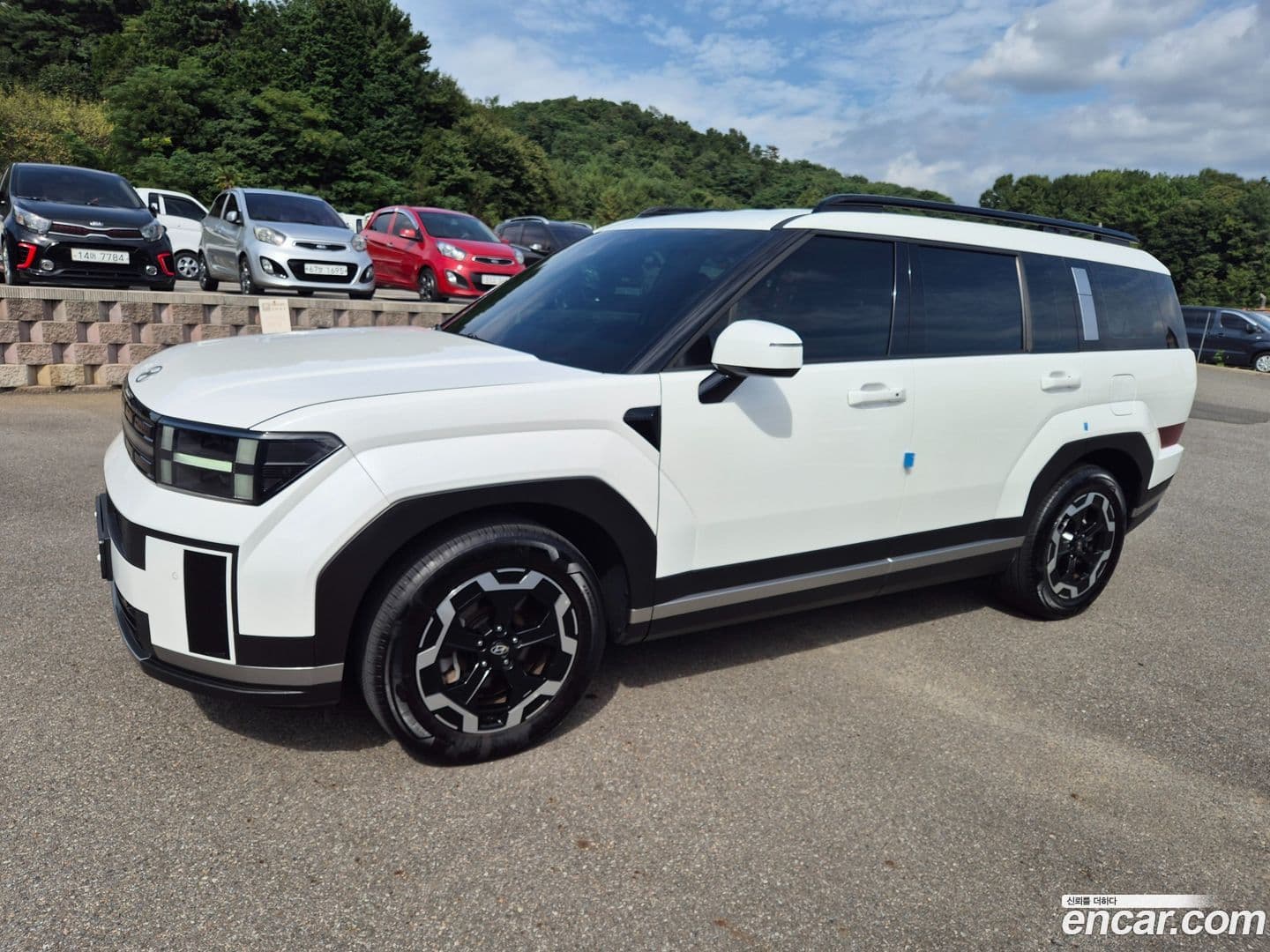 Main__Slider__Photo:Santafe Hyundai 2023.11-0