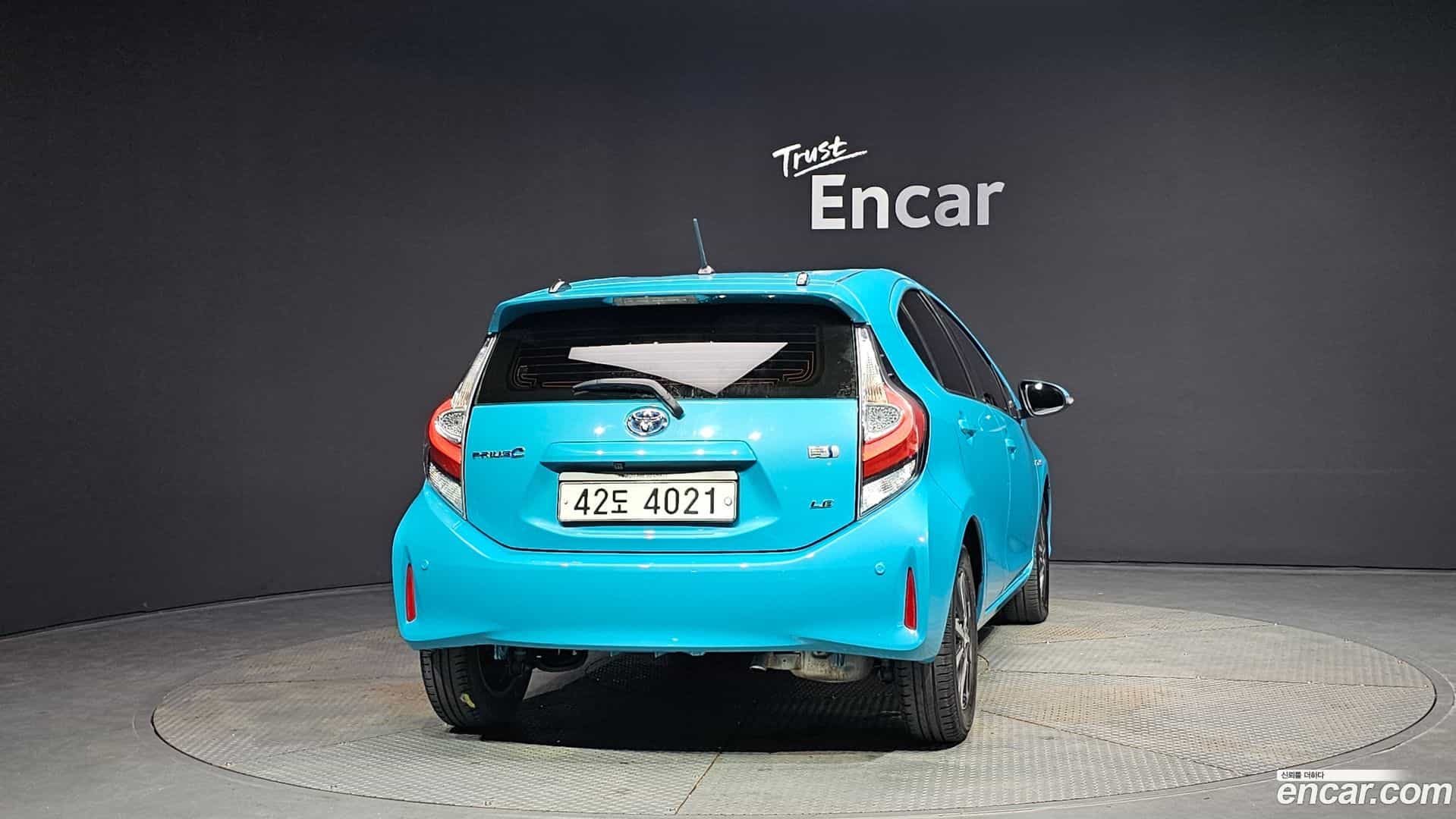 Prius Toyota 2018.8-OUTER-004