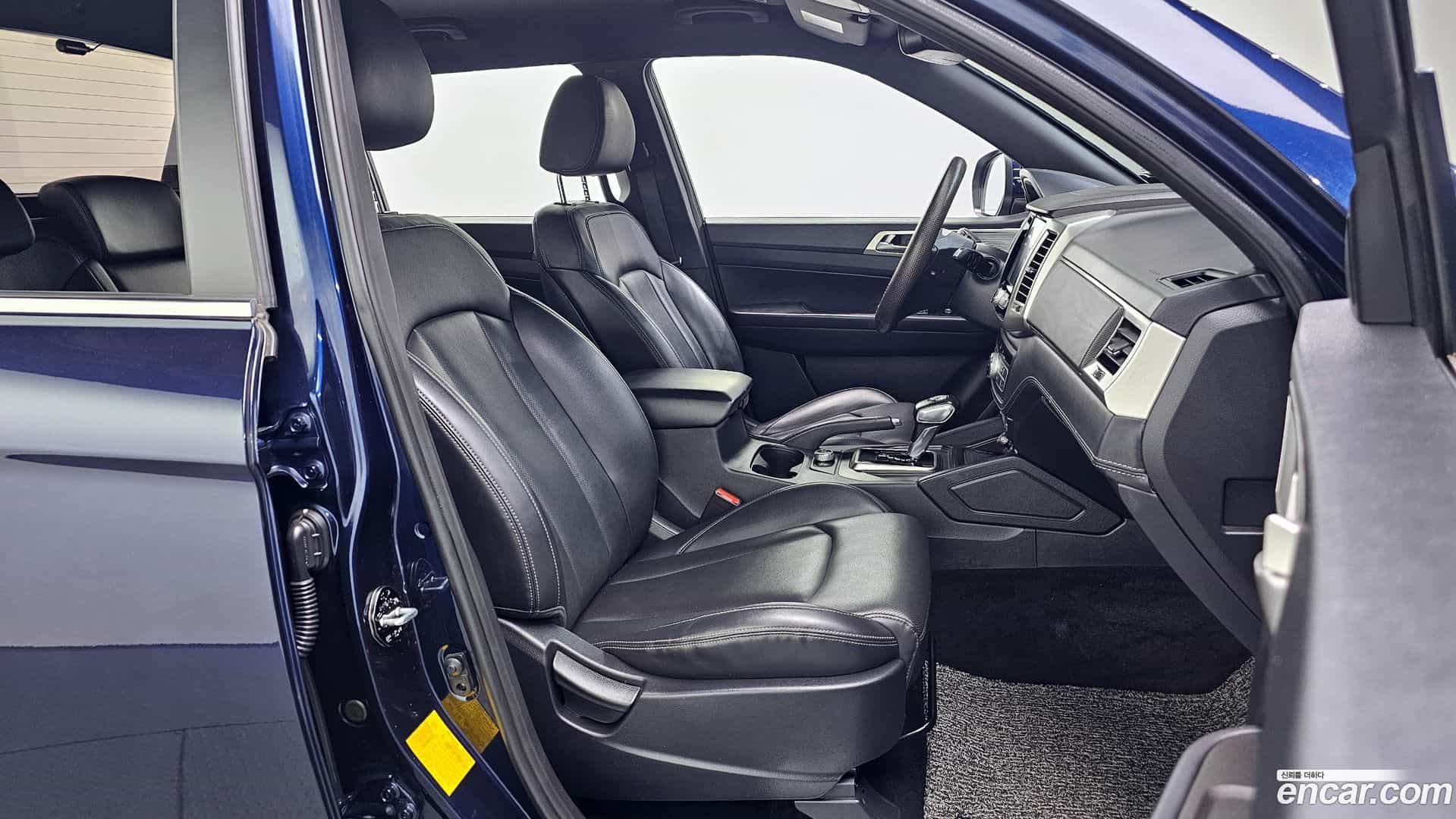 Rexton KG Mobility 2019.1-INNER-010