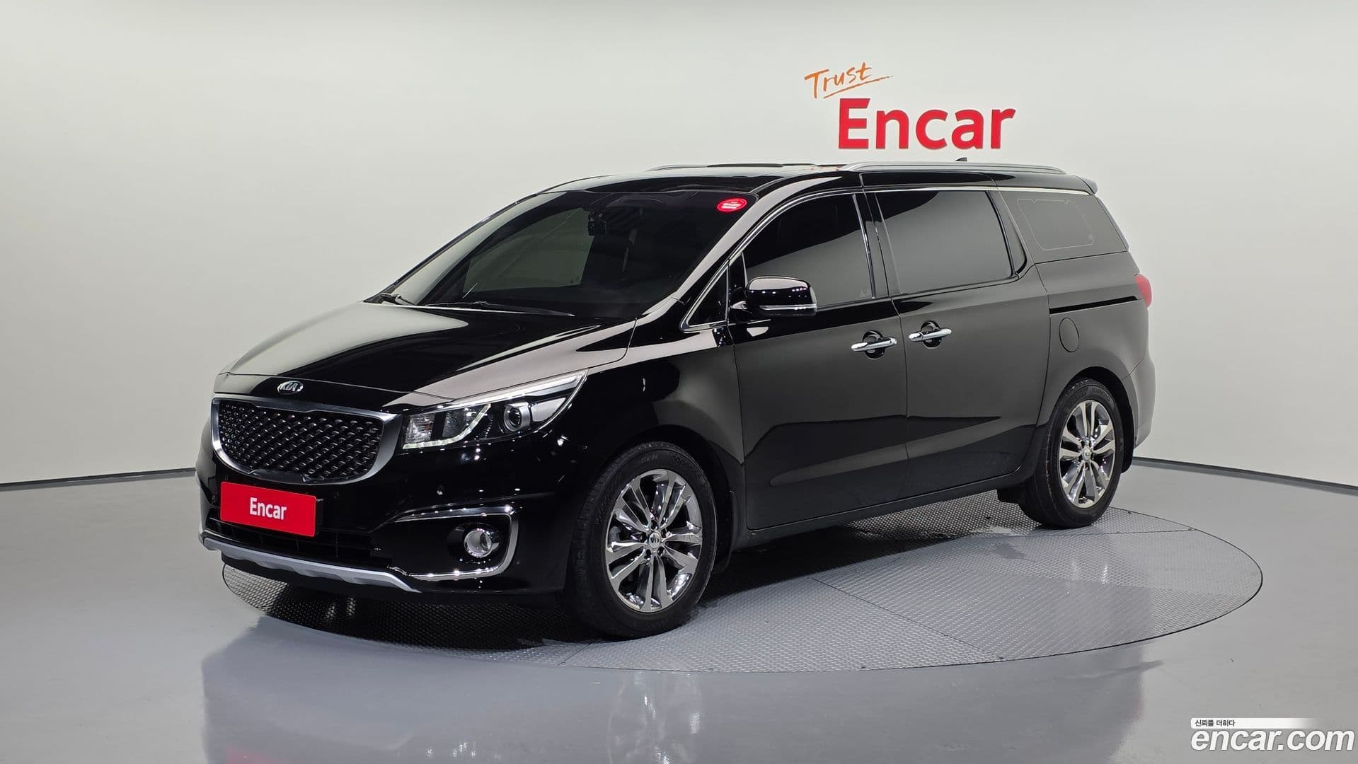 Main__Slider__Photo:Canival Kia 2018.0-0