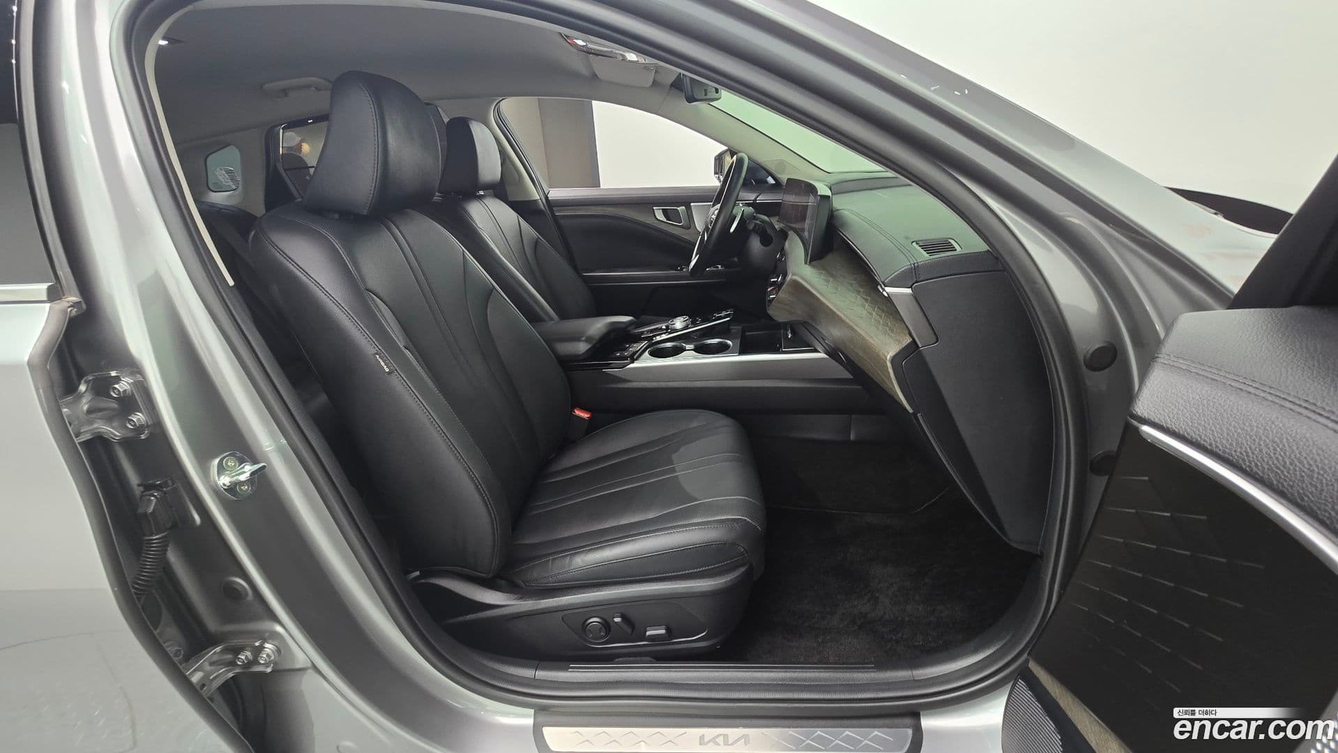 Main__Slider__Photo:K8 Kia 2022.9-10