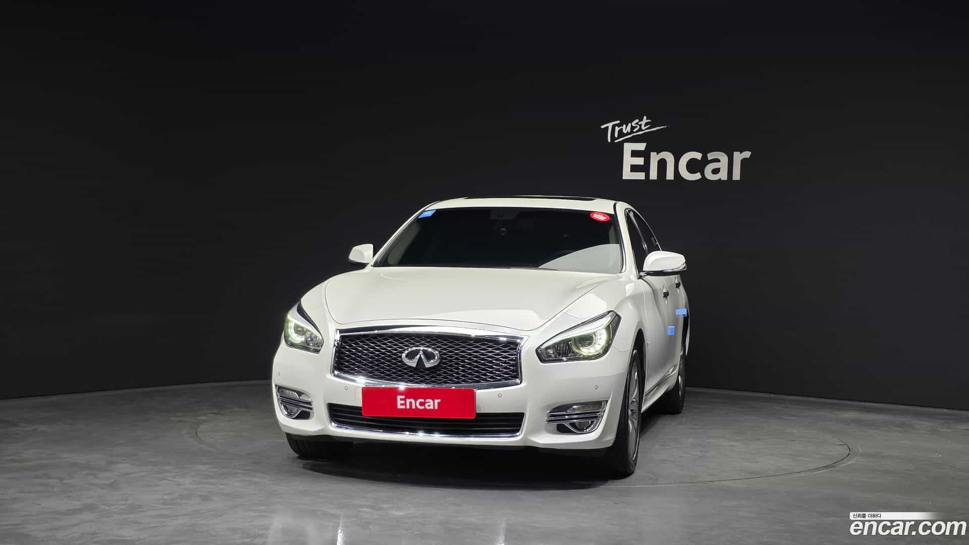 Q70 Infiniti 2018.4-OUTER-003