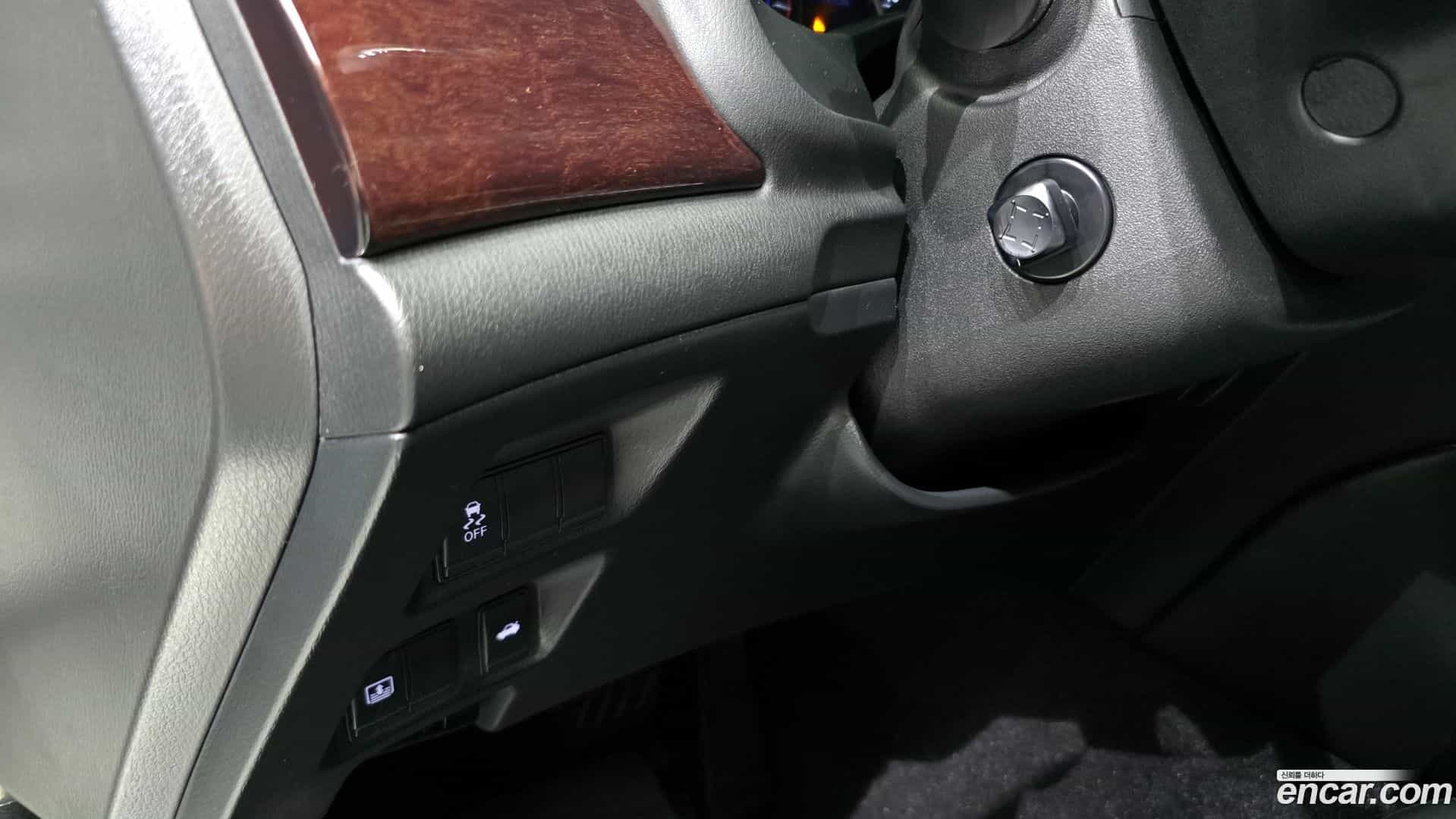 Q70 Infiniti 2018.4-OPTION-019