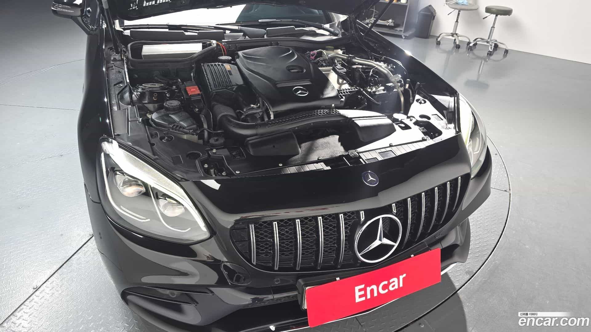 SLC-Class Mercedes-Benz 2017.7-INNER-006