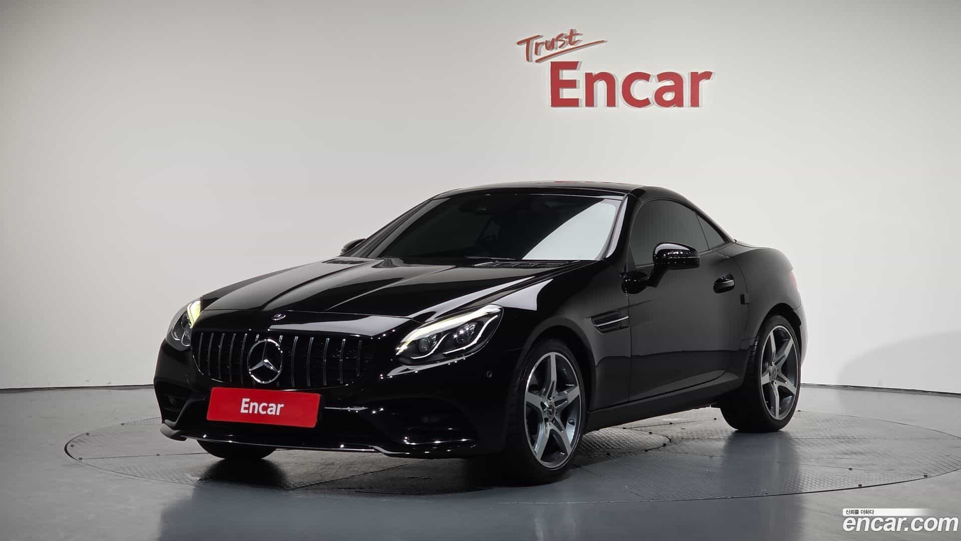 SLC-Class Mercedes-Benz 2017.7-OPTION-023