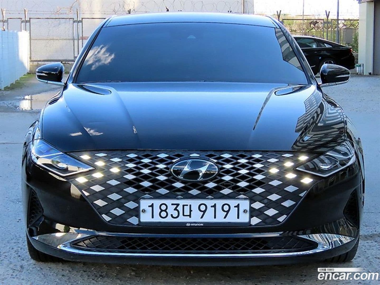 Main__Slider__Photo:Grandeur Hyundai 2020.3-0