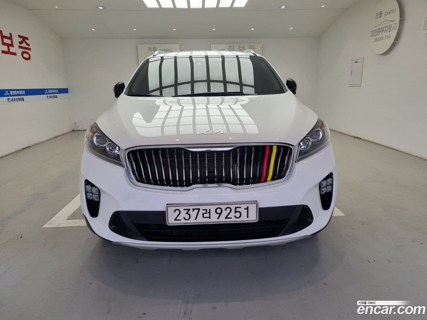 Main__Slider__Photo:Sorento Kia 2019.5-0