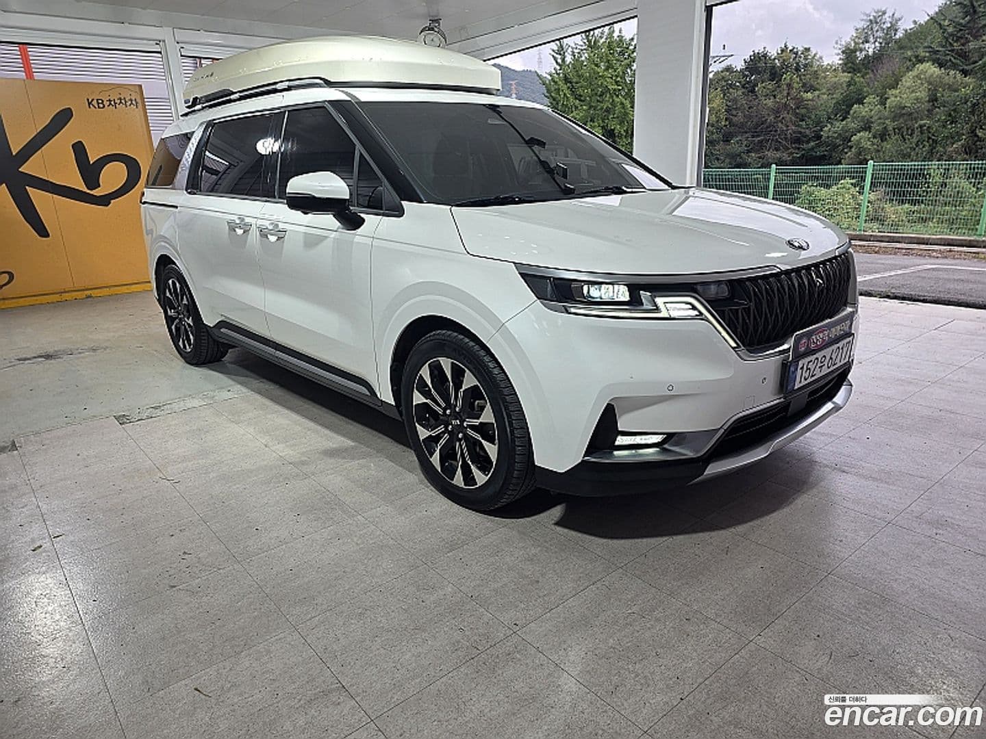 Main__Slider__Photo:Canival Kia 2020.10-0