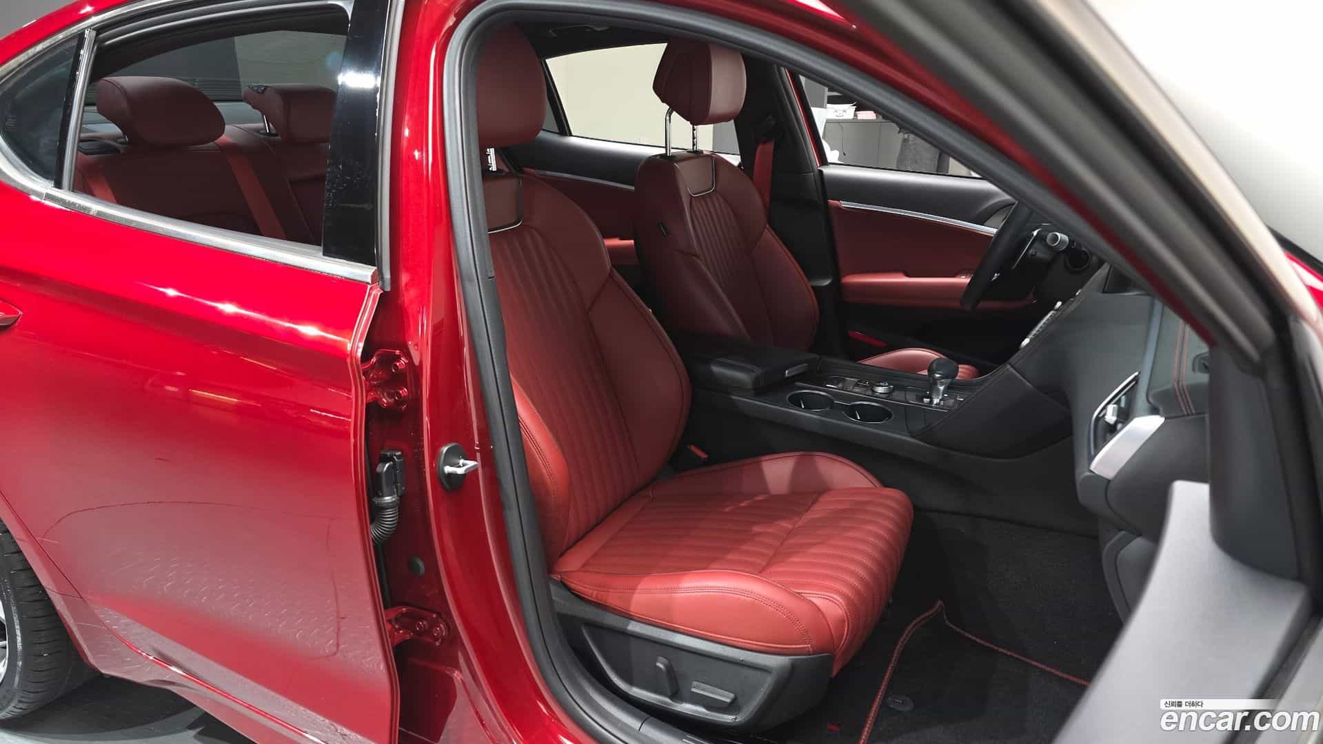 G70 Genesis 2024.0-INNER-010