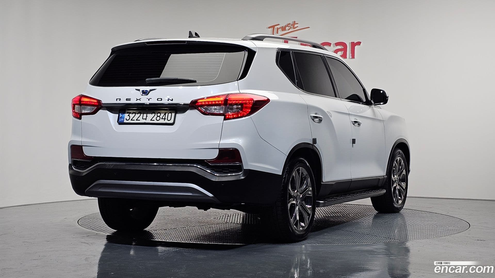 Main__Slider__Photo:Rexton KG Mobility 2018.5-0