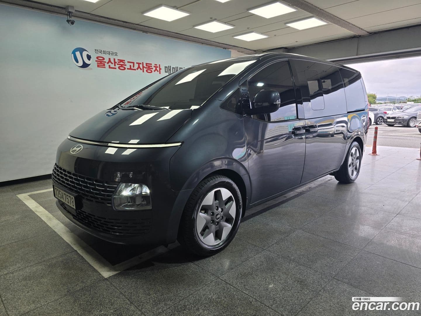 Main__Slider__Photo:Staria Hyundai 2024.2-0
