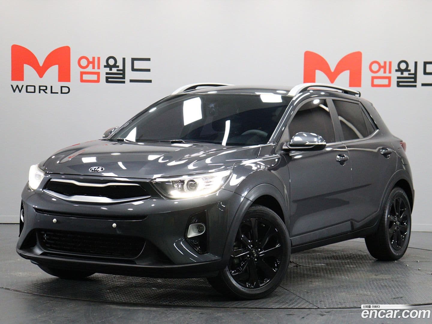 Main__Slider__Photo:Stonic Kia 2019.11-0
