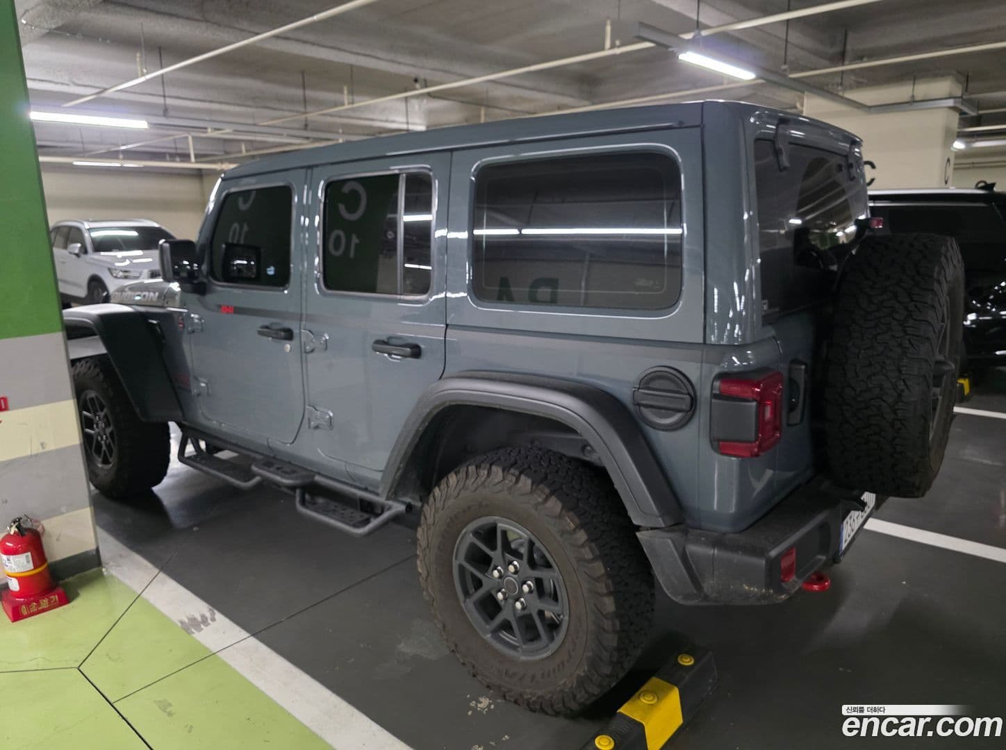 Main__Slider__Photo:Wrangler Jeep 2025.4-0