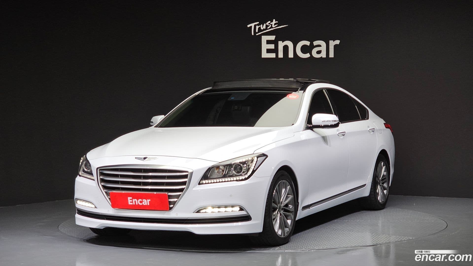Main__Slider__Photo:Genesis Hyundai 2014.4-0